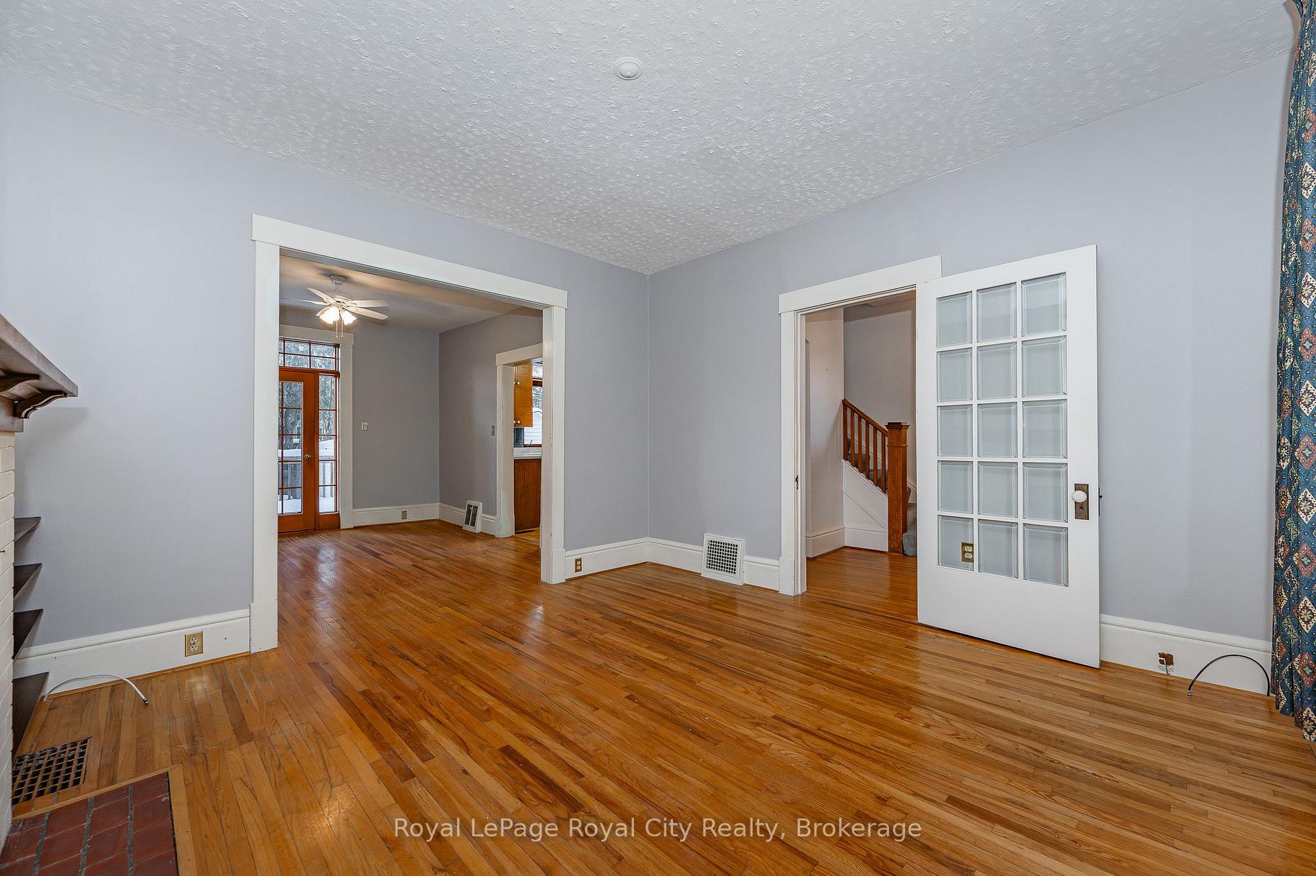 Photo 7 of 11 Cavell Avenue, Guelph, Exhibition Park — HOMEH