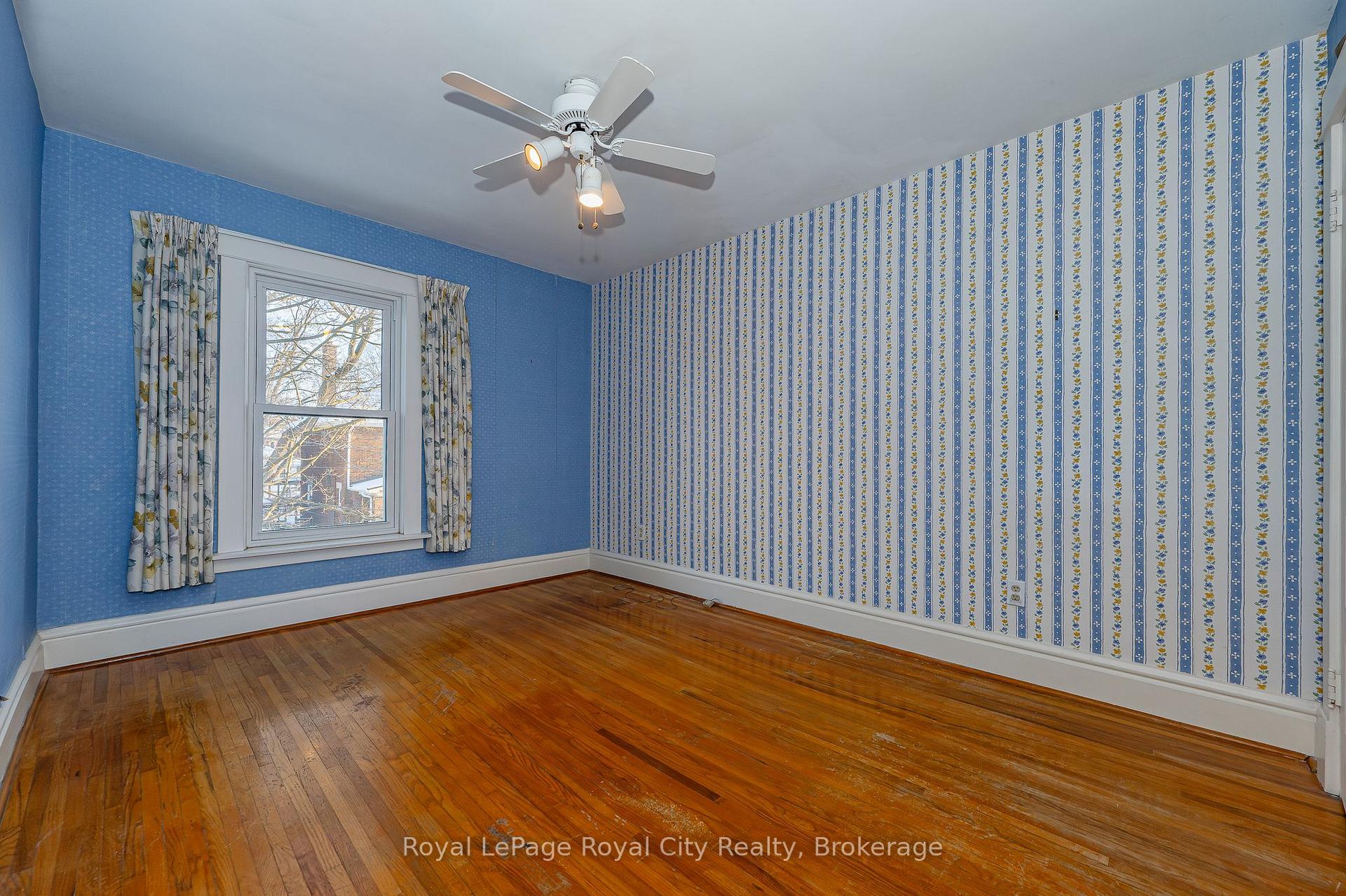Photo 14 of 11 Cavell Avenue, Guelph, Exhibition Park — HOMEH