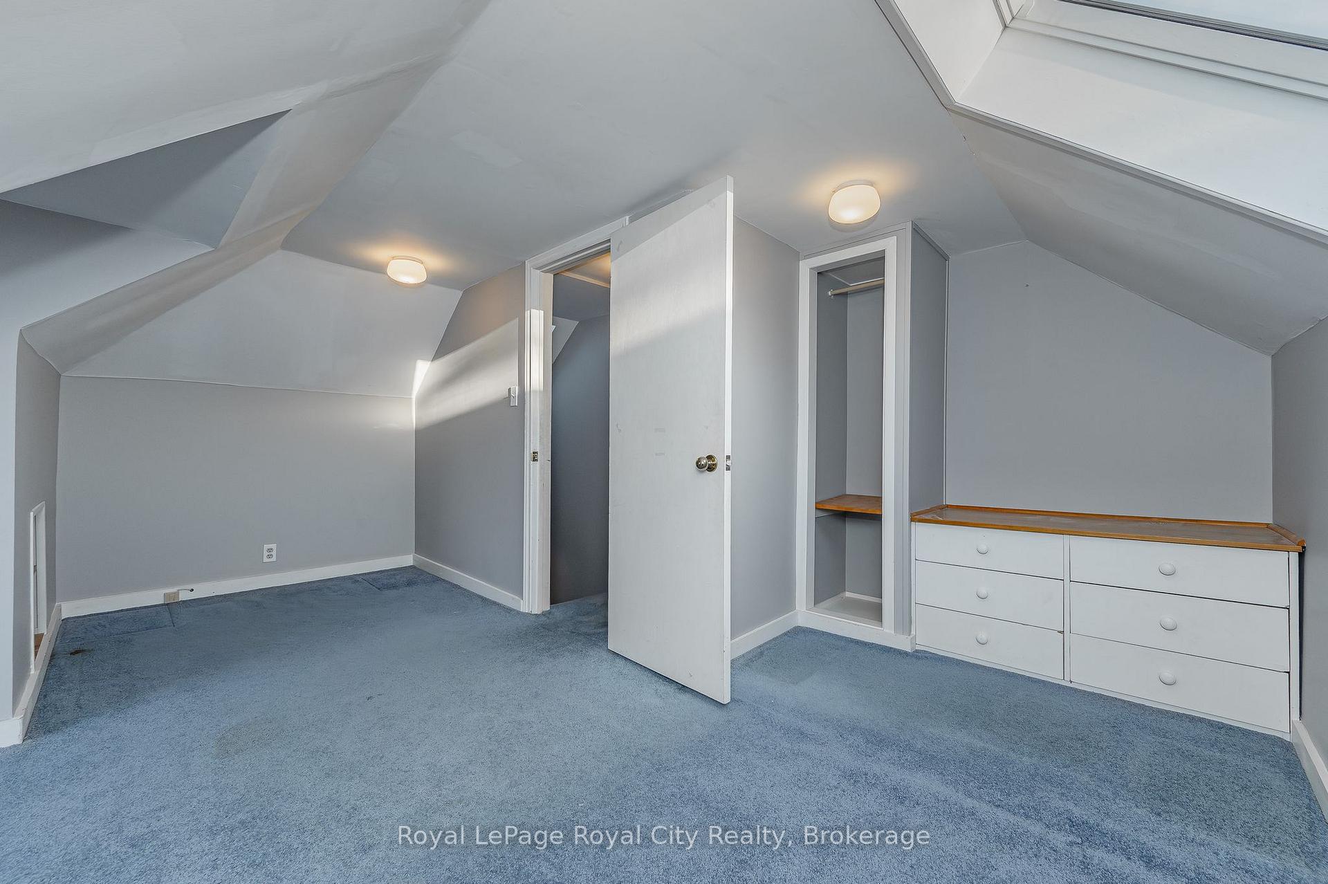 Photo 18 of 11 Cavell Avenue, Guelph, Exhibition Park — HOMEH