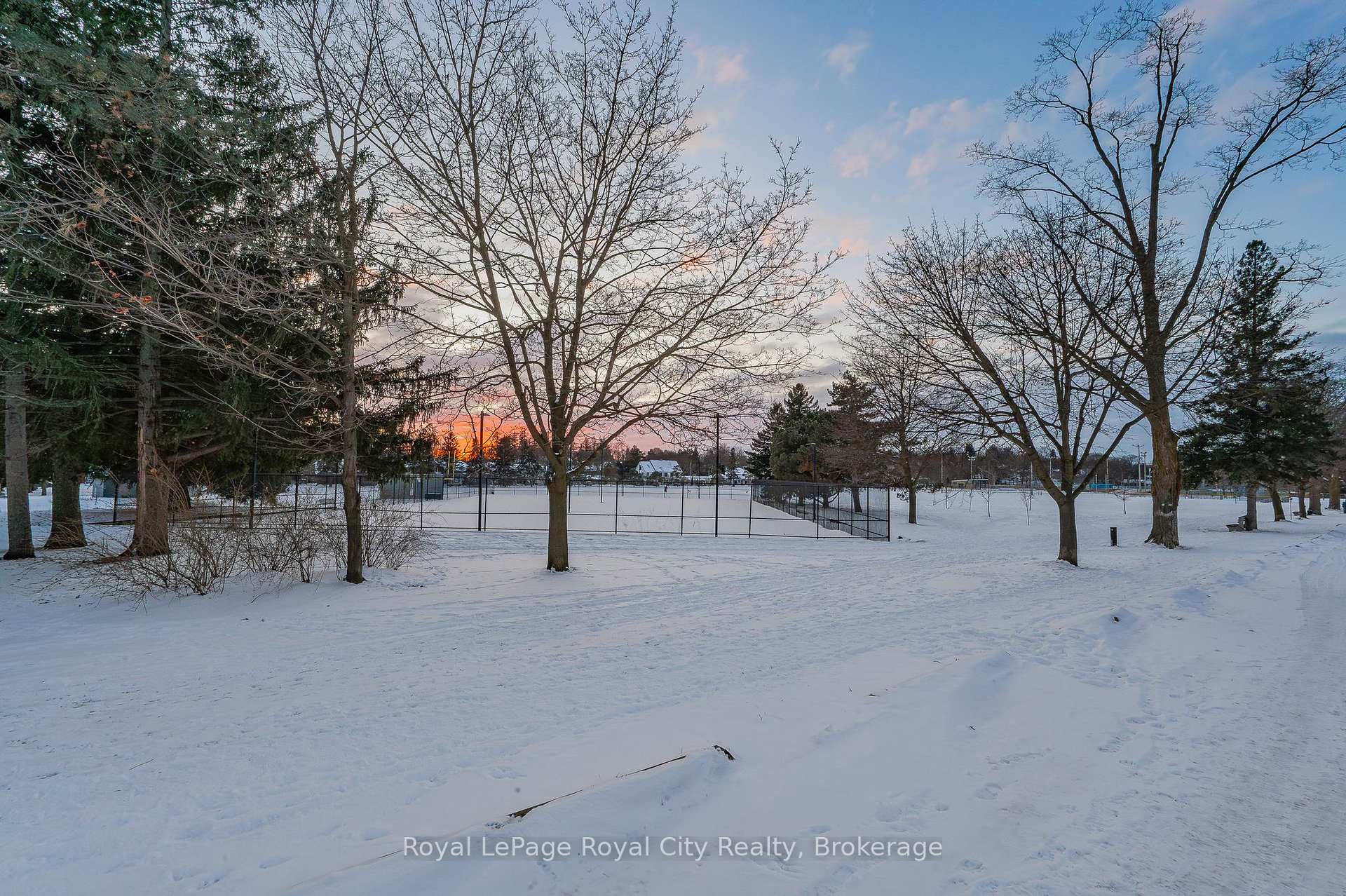 Photo 26 of 11 Cavell Avenue, Guelph, Exhibition Park — HOMEH