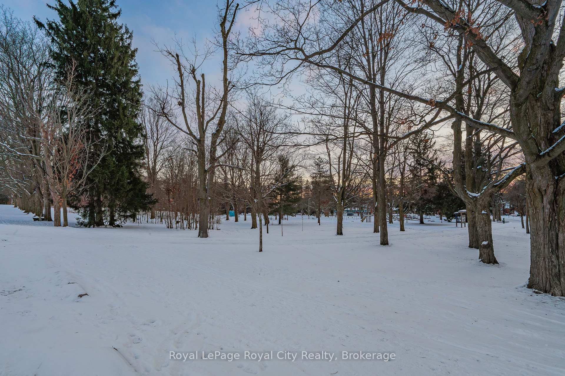 Photo 27 of 11 Cavell Avenue, Guelph, Exhibition Park — HOMEH