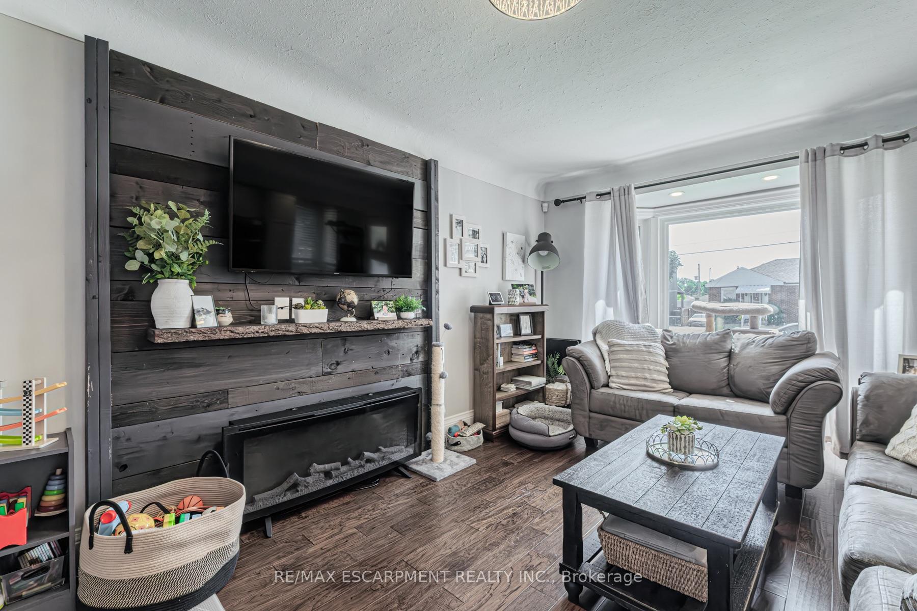 Photo 9 of 150 Aberfoyle Avenue, Hamilton, Rosedale — HOMEH