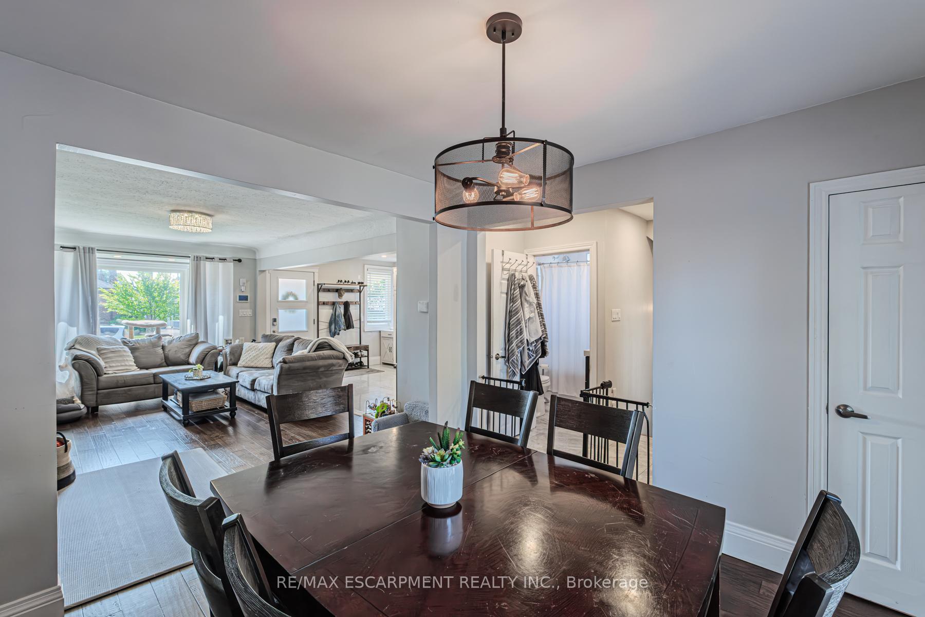 Photo 15 of 150 Aberfoyle Avenue, Hamilton, Rosedale — HOMEH