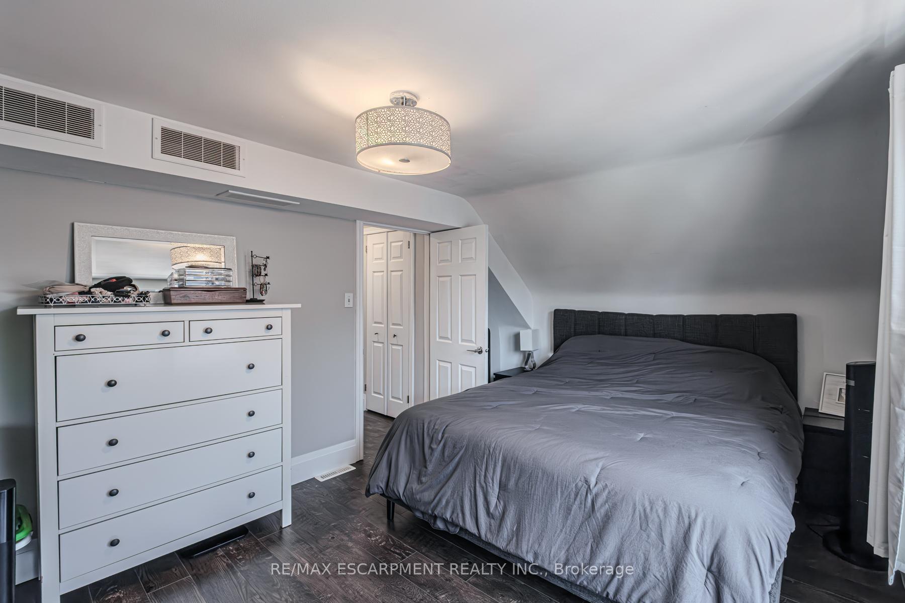 Photo 17 of 150 Aberfoyle Avenue, Hamilton, Rosedale — HOMEH