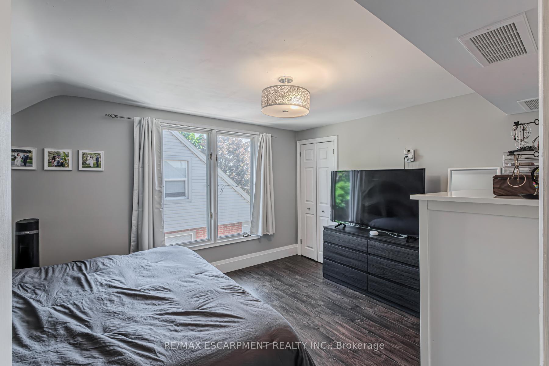 Photo 18 of 150 Aberfoyle Avenue, Hamilton, Rosedale — HOMEH