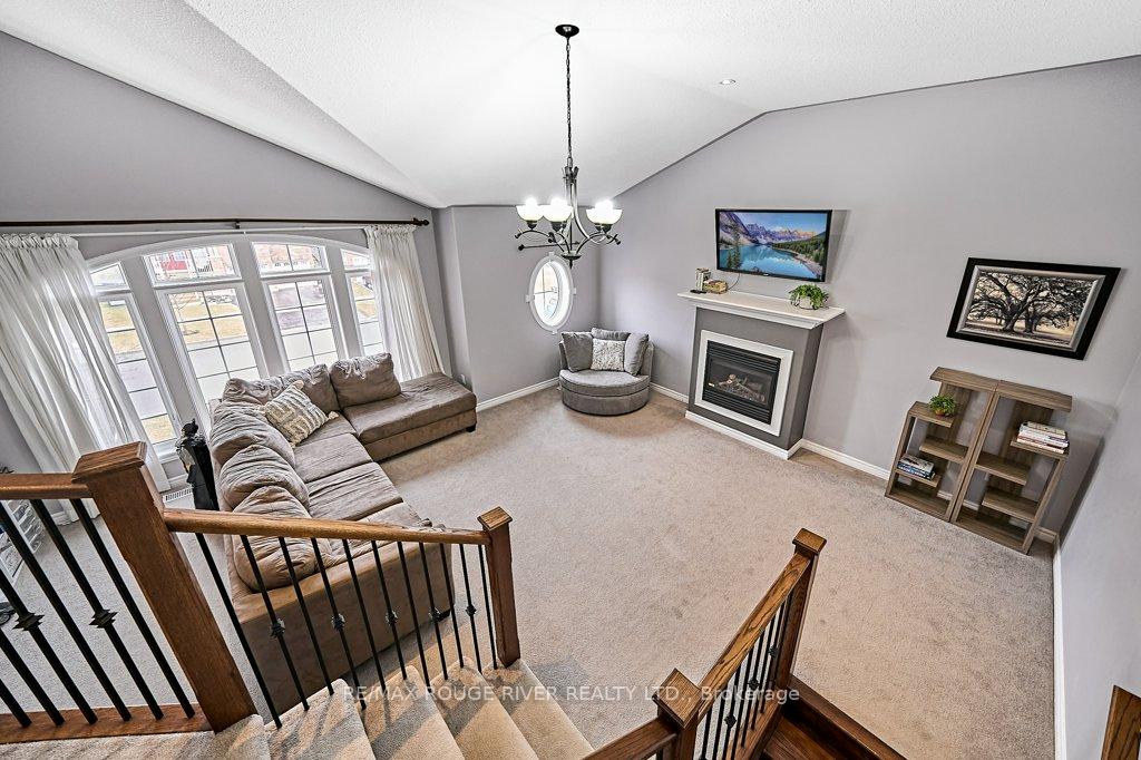 Photo 27 of 183 Fenning Drive, Clarington, Courtice — HOMEH