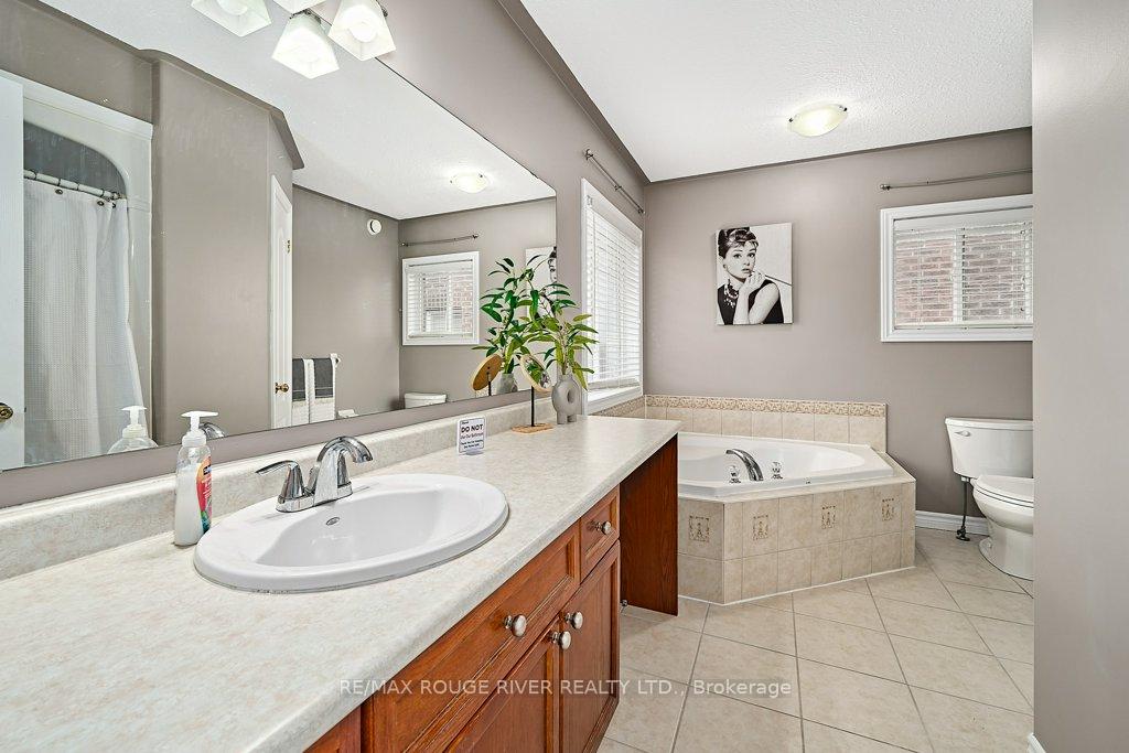 Photo 33 of 183 Fenning Drive, Clarington, Courtice — HOMEH