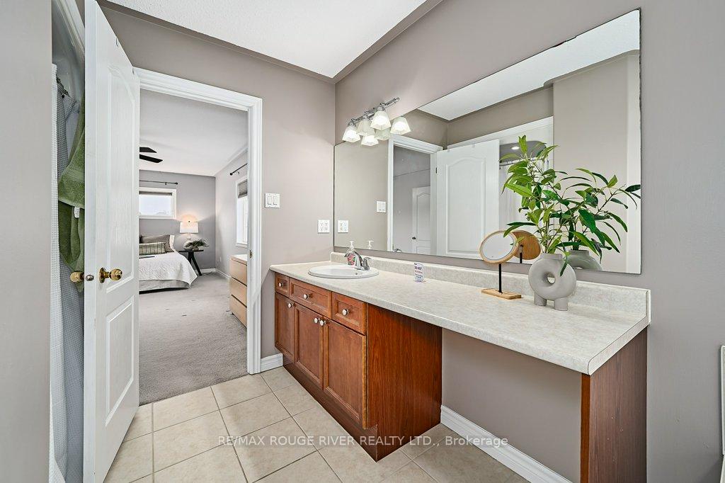 Photo 34 of 183 Fenning Drive, Clarington, Courtice — HOMEH