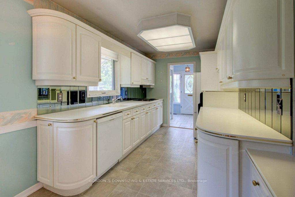 Photo 10 of 60 Edgehill Road, Belleville, Belleville Ward — HOMEH