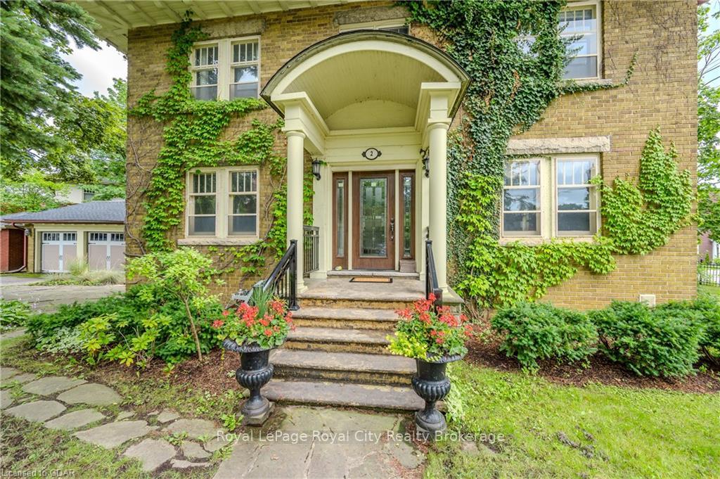 Photo 4 of 2 Ardmay Crescent, Guelph, St. George's — HOMEH
