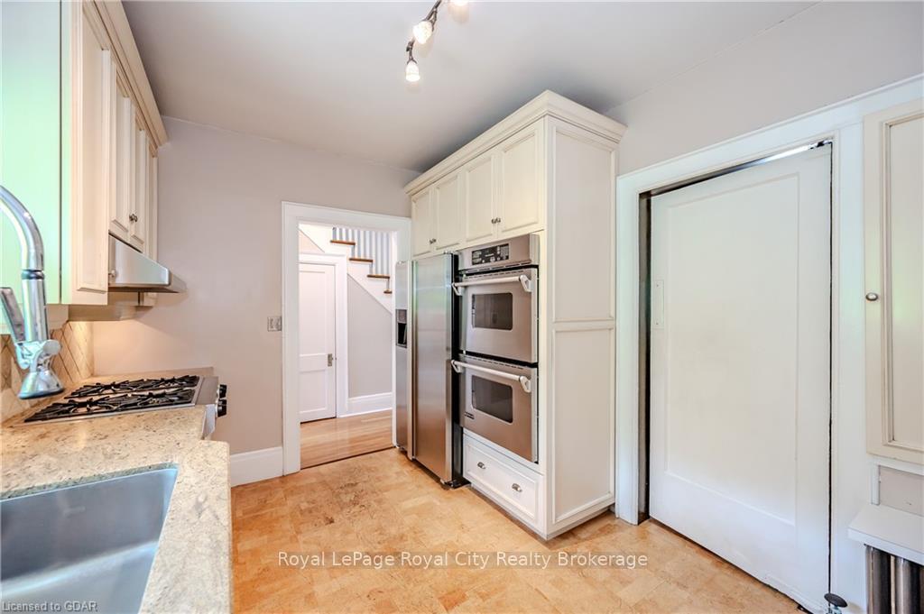 Photo 20 of 2 Ardmay Crescent, Guelph, St. George's — HOMEH