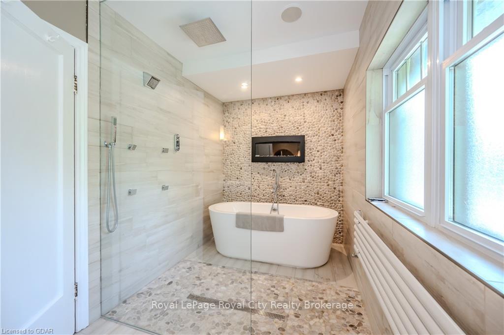 Photo 28 of 2 Ardmay Crescent, Guelph, St. George's — HOMEH