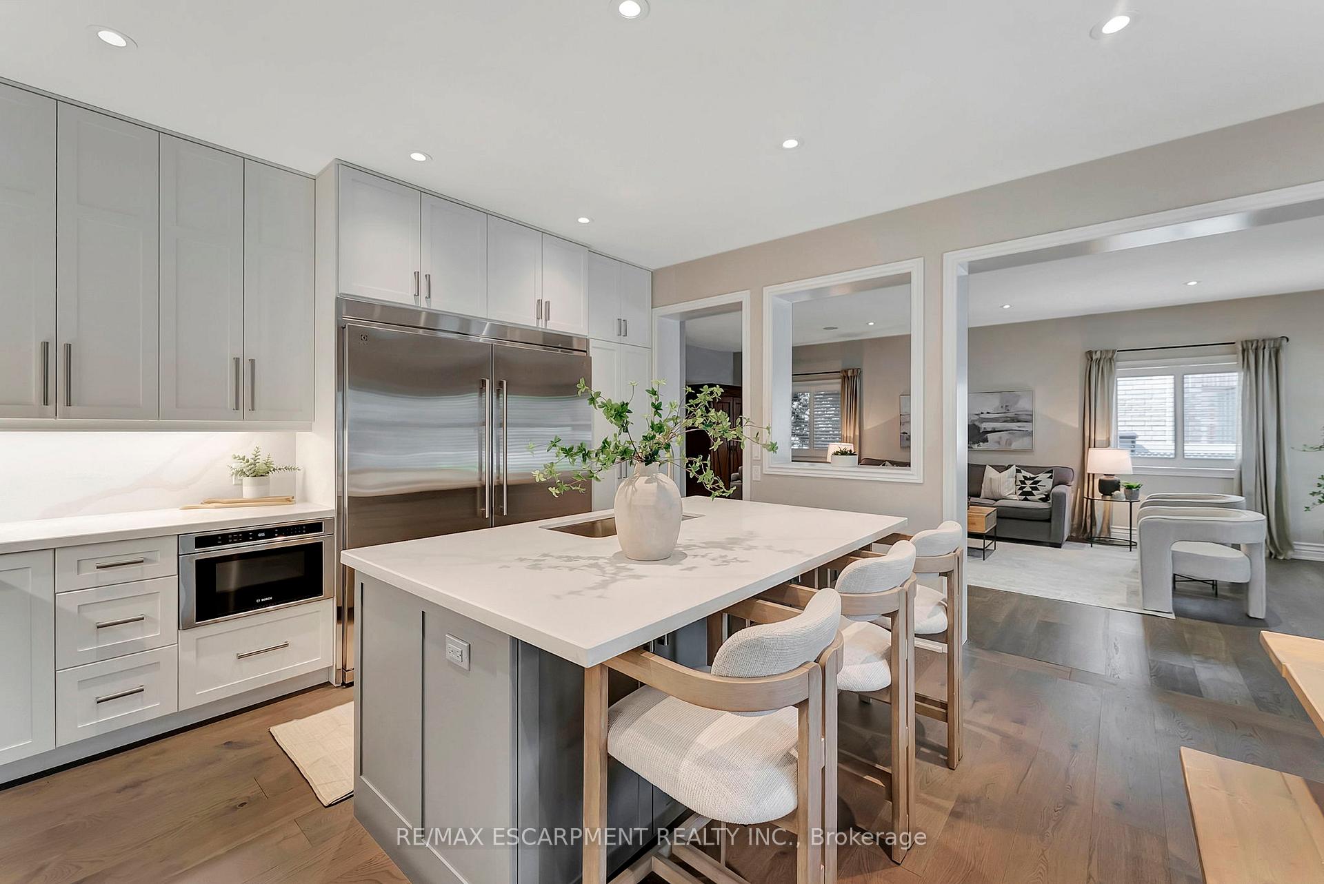 Photo 11 of 71 Commando Court, Hamilton, Waterdown — HOMEH