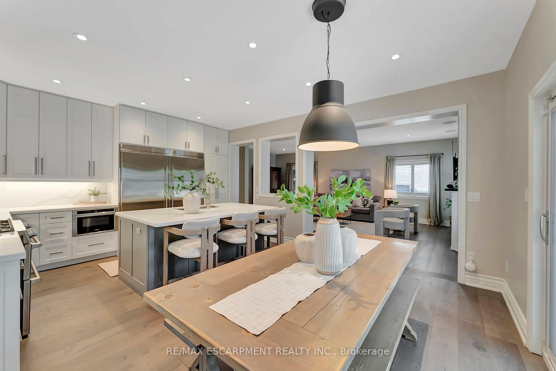 Photo 15 of 71 Commando Court, Hamilton, Waterdown — HOMEH
