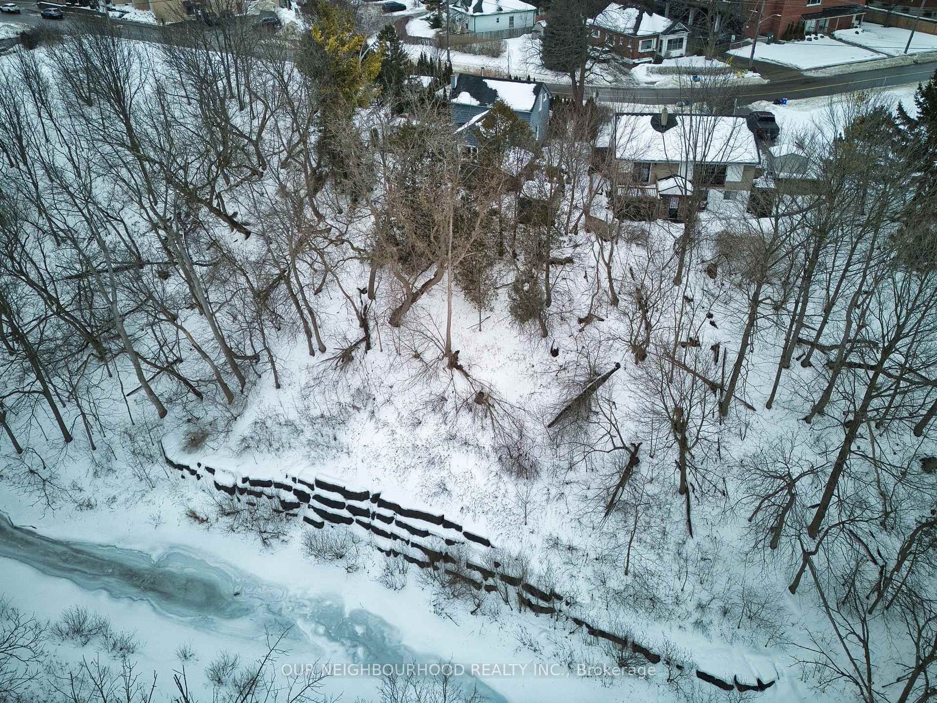Photo 2 of 4 Scugog Street, Clarington, Bowmanville — HOMEH