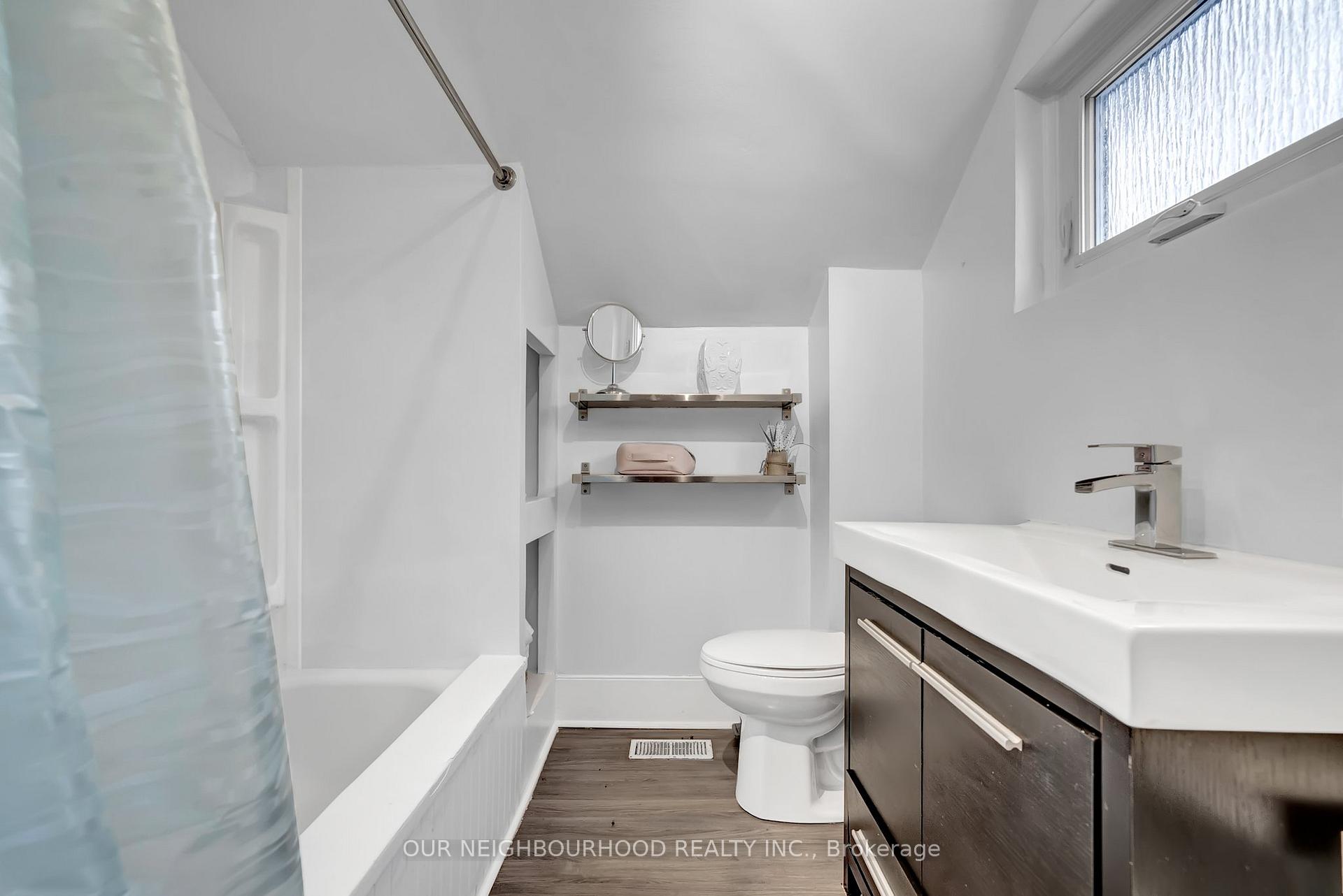 Photo 18 of 4 Scugog Street, Clarington, Bowmanville — HOMEH
