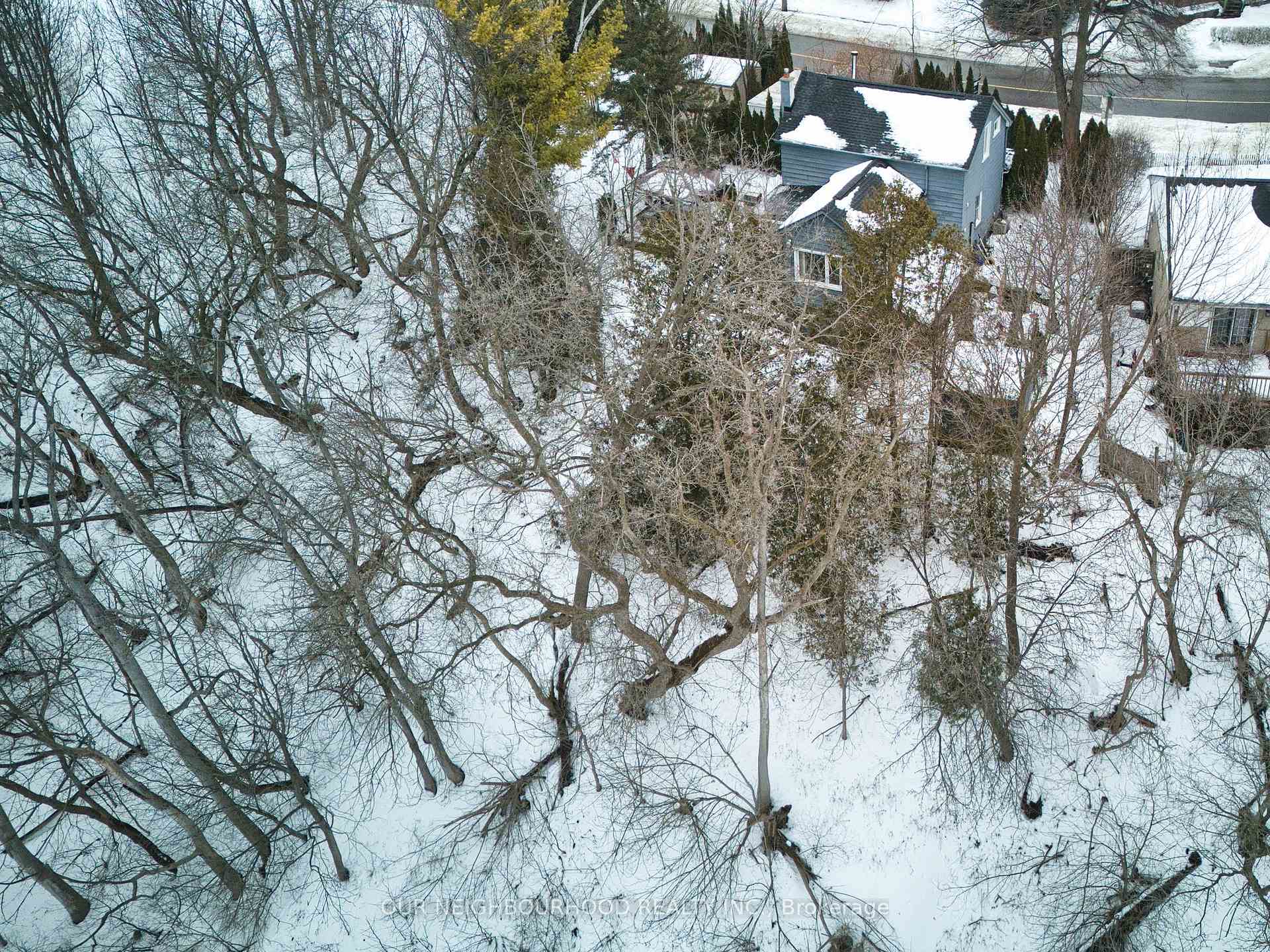 Photo 32 of 4 Scugog Street, Clarington, Bowmanville — HOMEH
