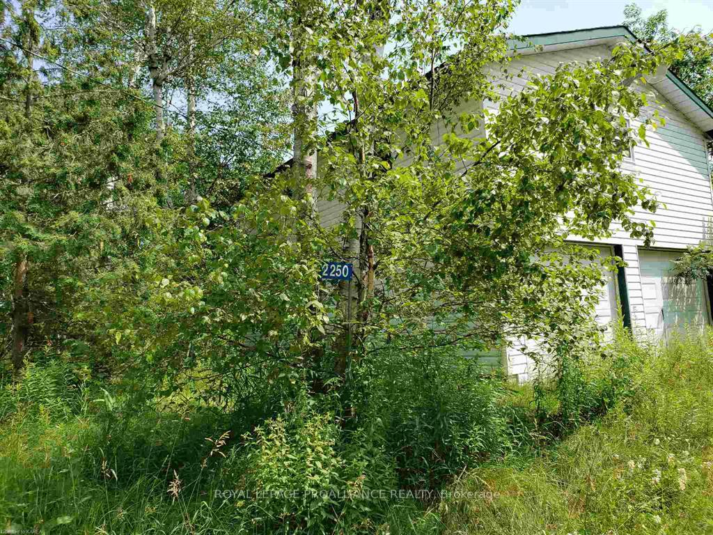 Photo 4 of 2250 Hungry Bay Road, Frontenac, Frontenac Centre — HOMEH