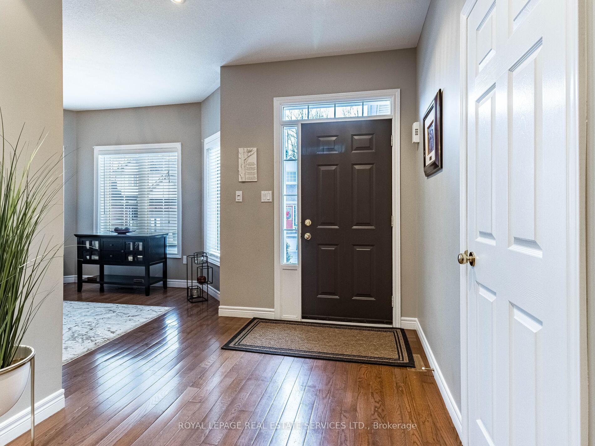 Photo 5 of 9 Nailsworth Crescent, Caledon, Caledon East — HOMEH