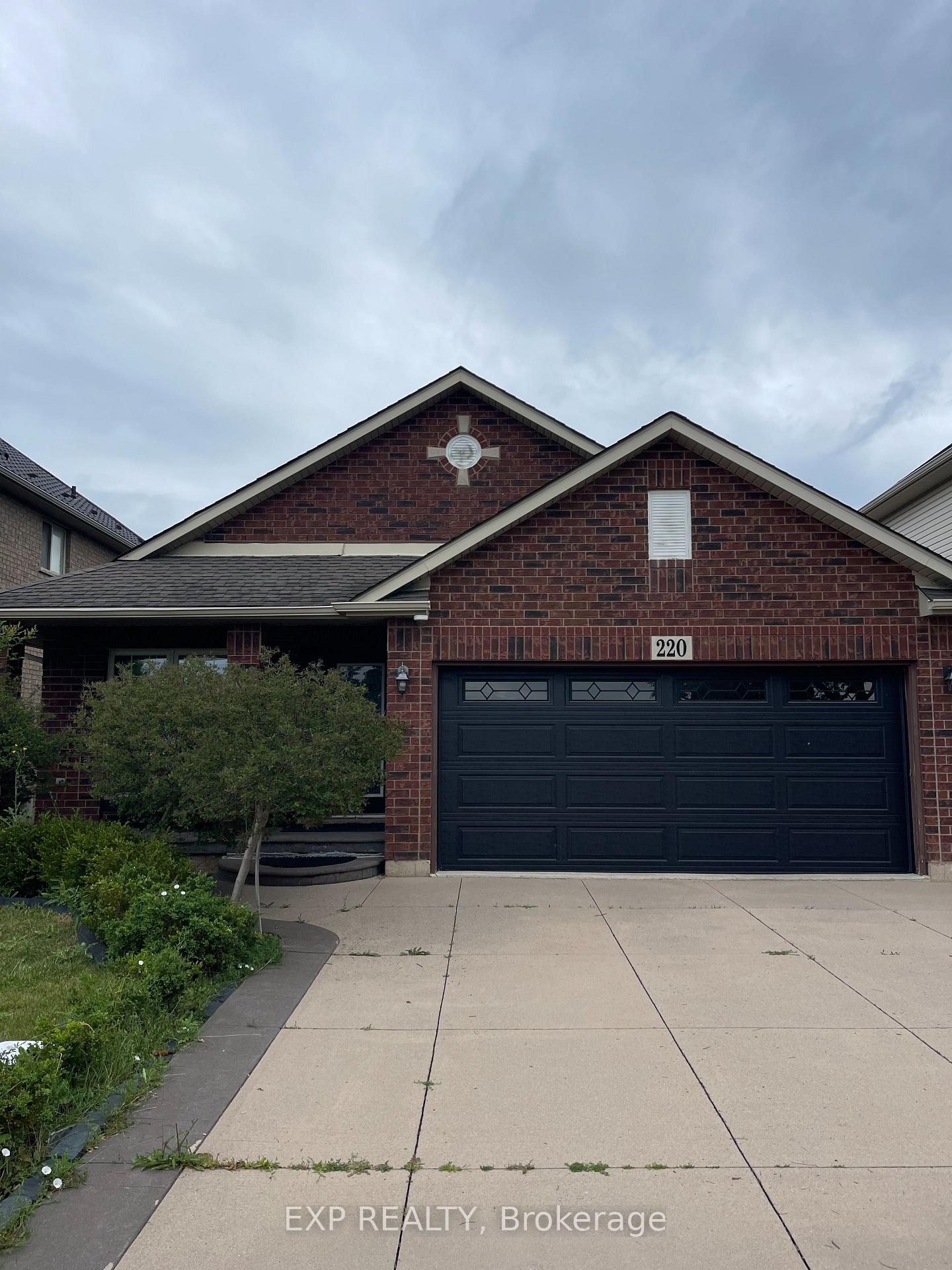 Photo 1 of 220 Pinehill Drive, Hamilton, Hannon — HOMEH