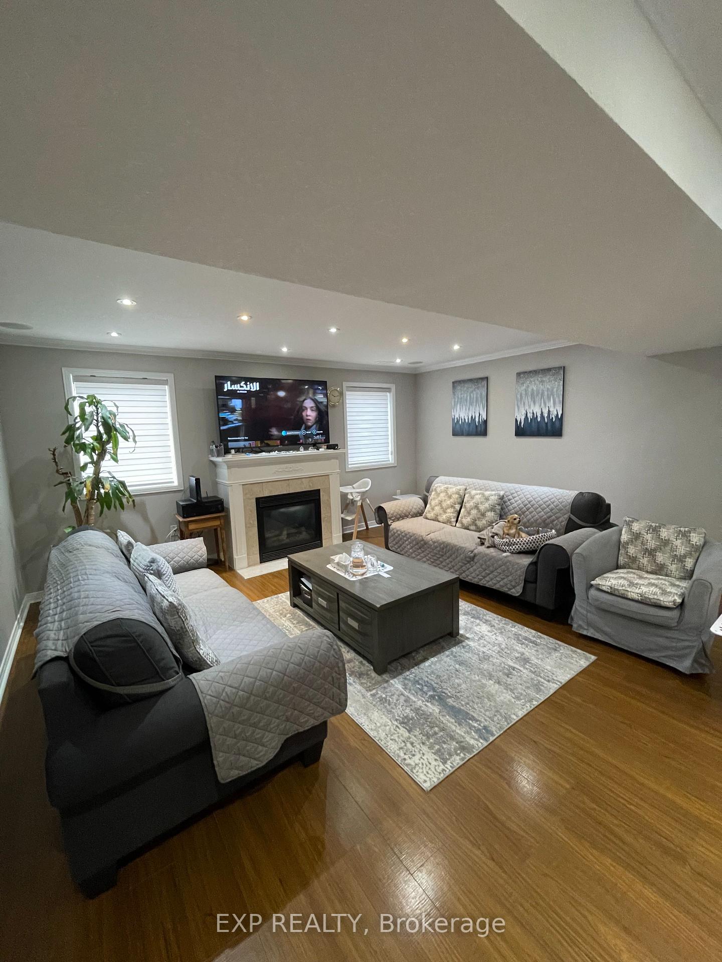 Photo 7 of 220 Pinehill Drive, Hamilton, Hannon — HOMEH
