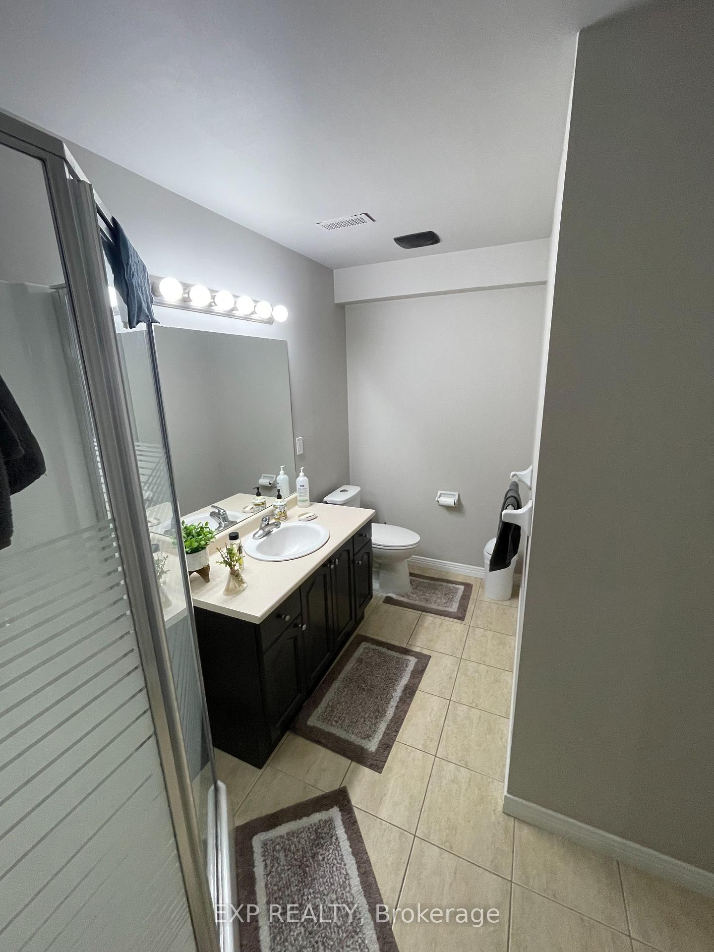 Photo 10 of 220 Pinehill Drive, Hamilton, Hannon — HOMEH
