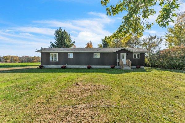 Photo 2 of 3061 Sunbury Road, Frontenac, Frontenac South — HOMEH