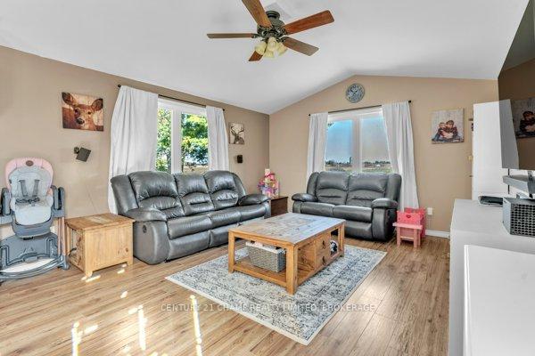 Photo 8 of 3061 Sunbury Road, Frontenac, Frontenac South — HOMEH