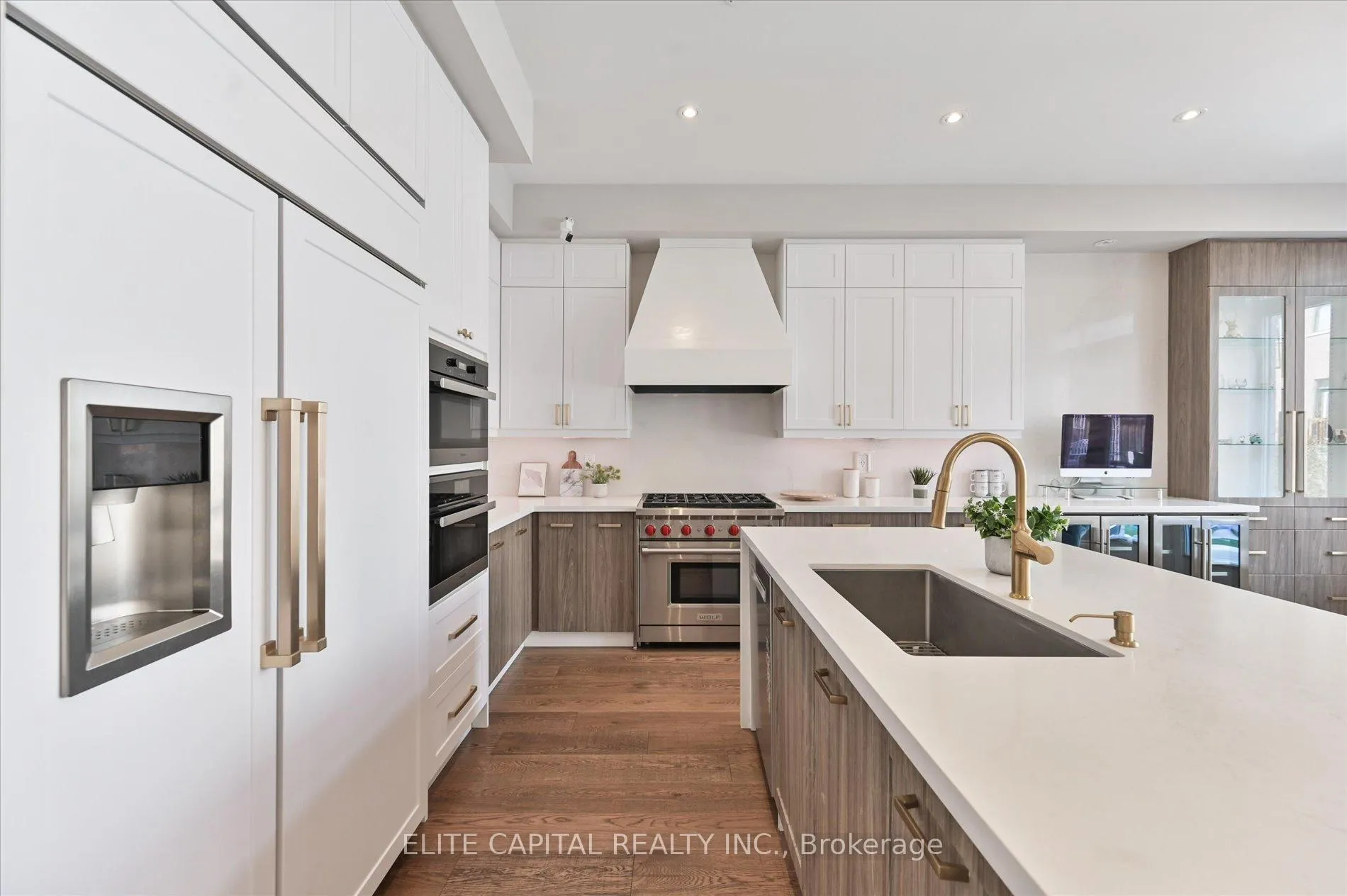 Photo 5 of 18 Rotondo Crescent, Vaughan, Kleinburg — HOMEH