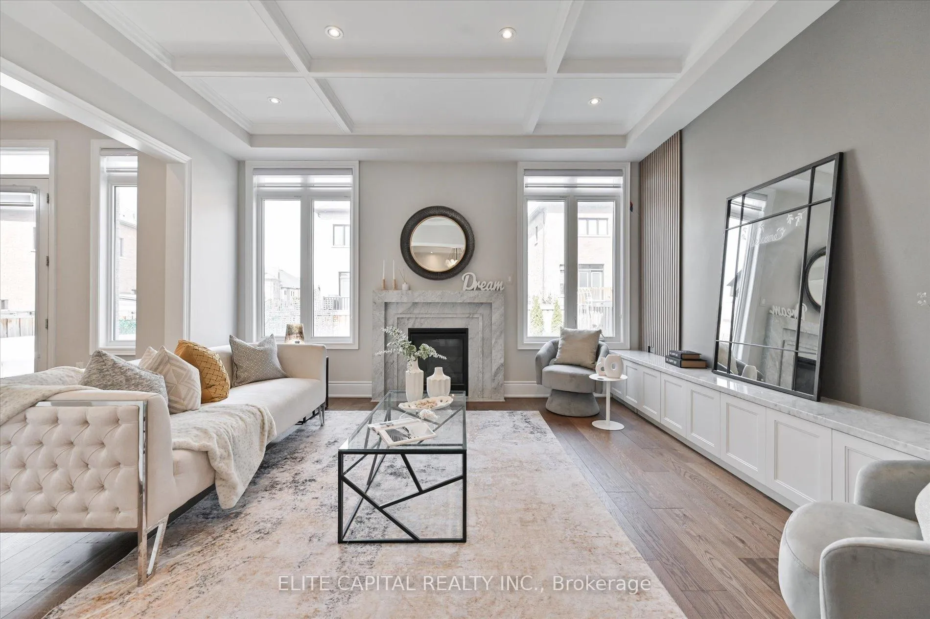 Photo 7 of 18 Rotondo Crescent, Vaughan, Kleinburg — HOMEH