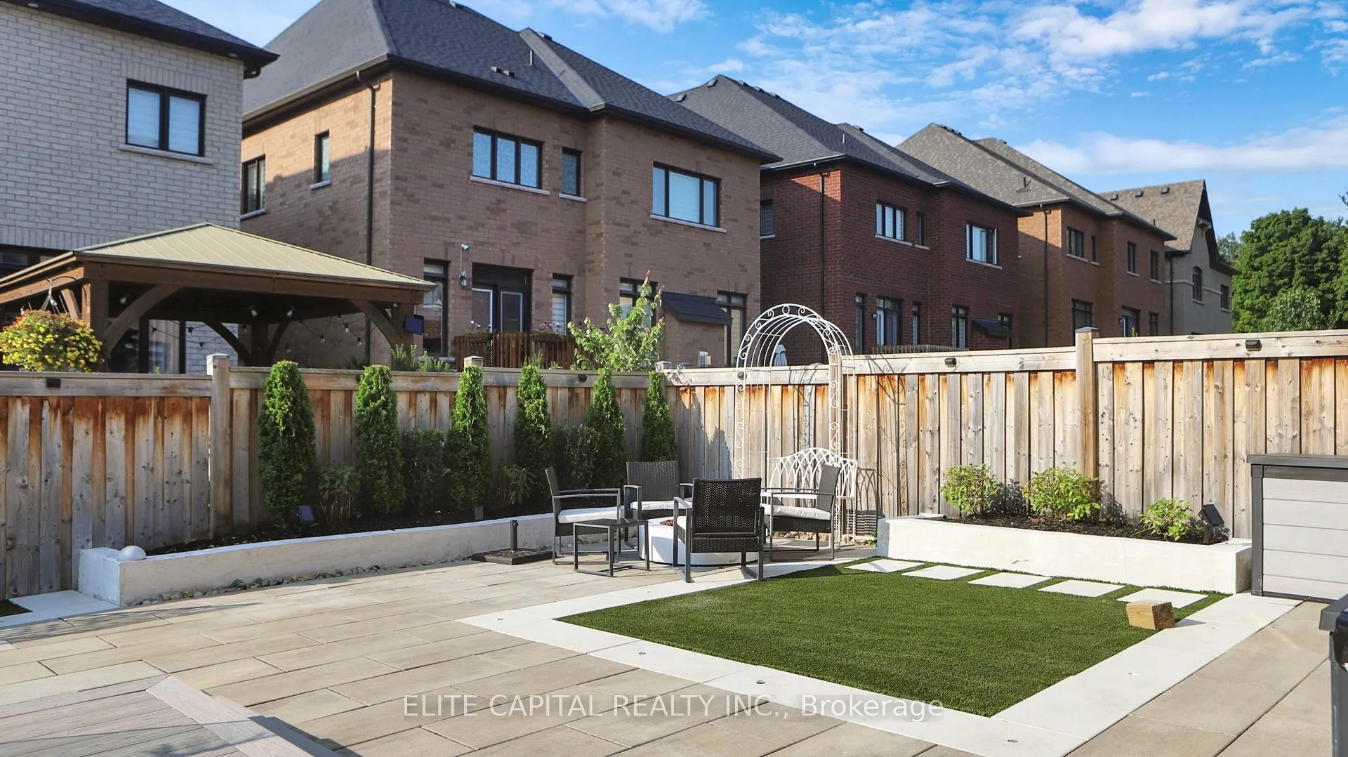 Photo 29 of 18 Rotondo Crescent, Vaughan, Kleinburg — HOMEH