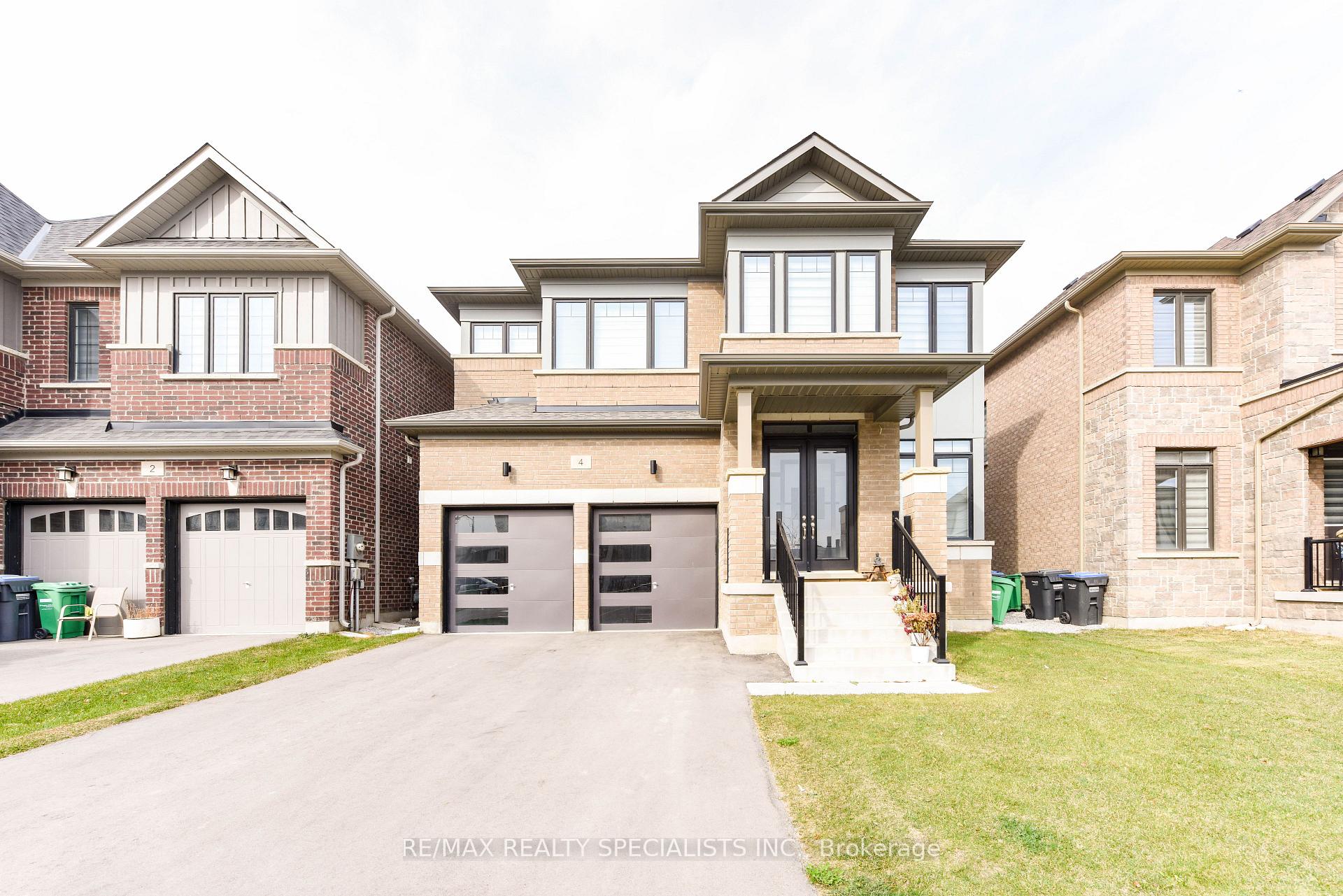 Front of 4 Madawaska Road
