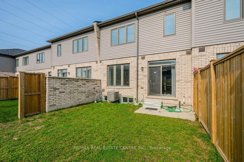 Photo 38 of Unit 86, 166 Deerpath Drive, Guelph, Willow West/Sugarbush/West Acres — HOMEH