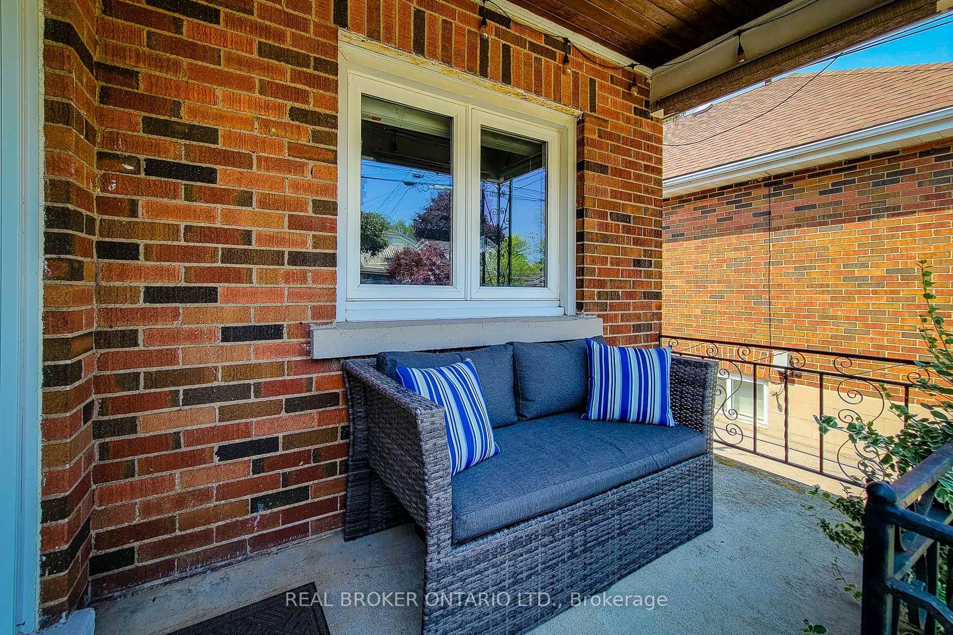 Photo 5 of 191 Paradise Road N, Hamilton, Westdale — HOMEH