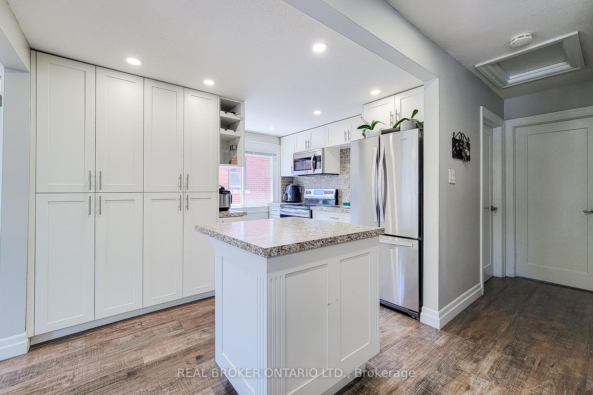 Photo 13 of 191 Paradise Road N, Hamilton, Westdale — HOMEH