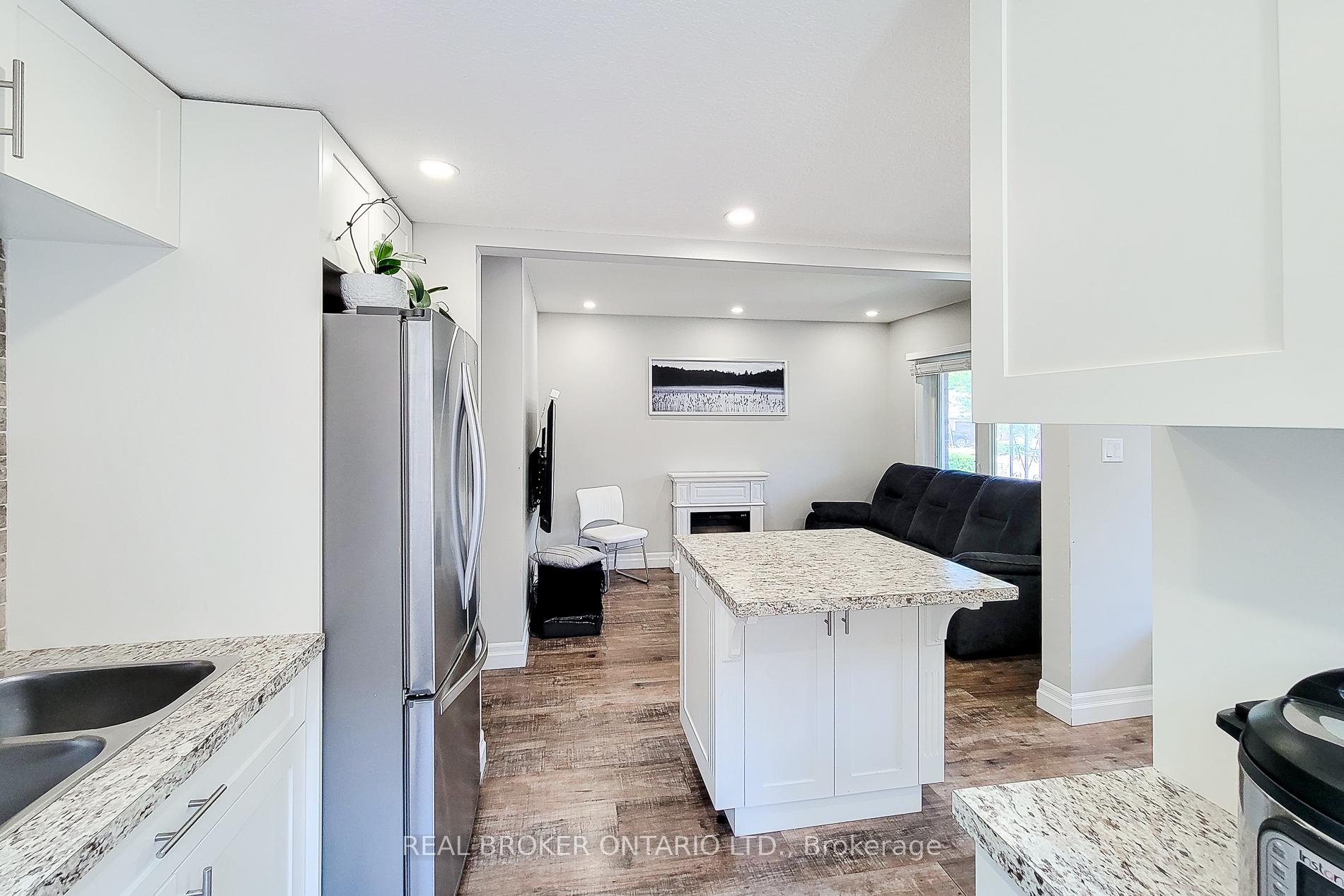 Photo 21 of 191 Paradise Road N, Hamilton, Westdale — HOMEH