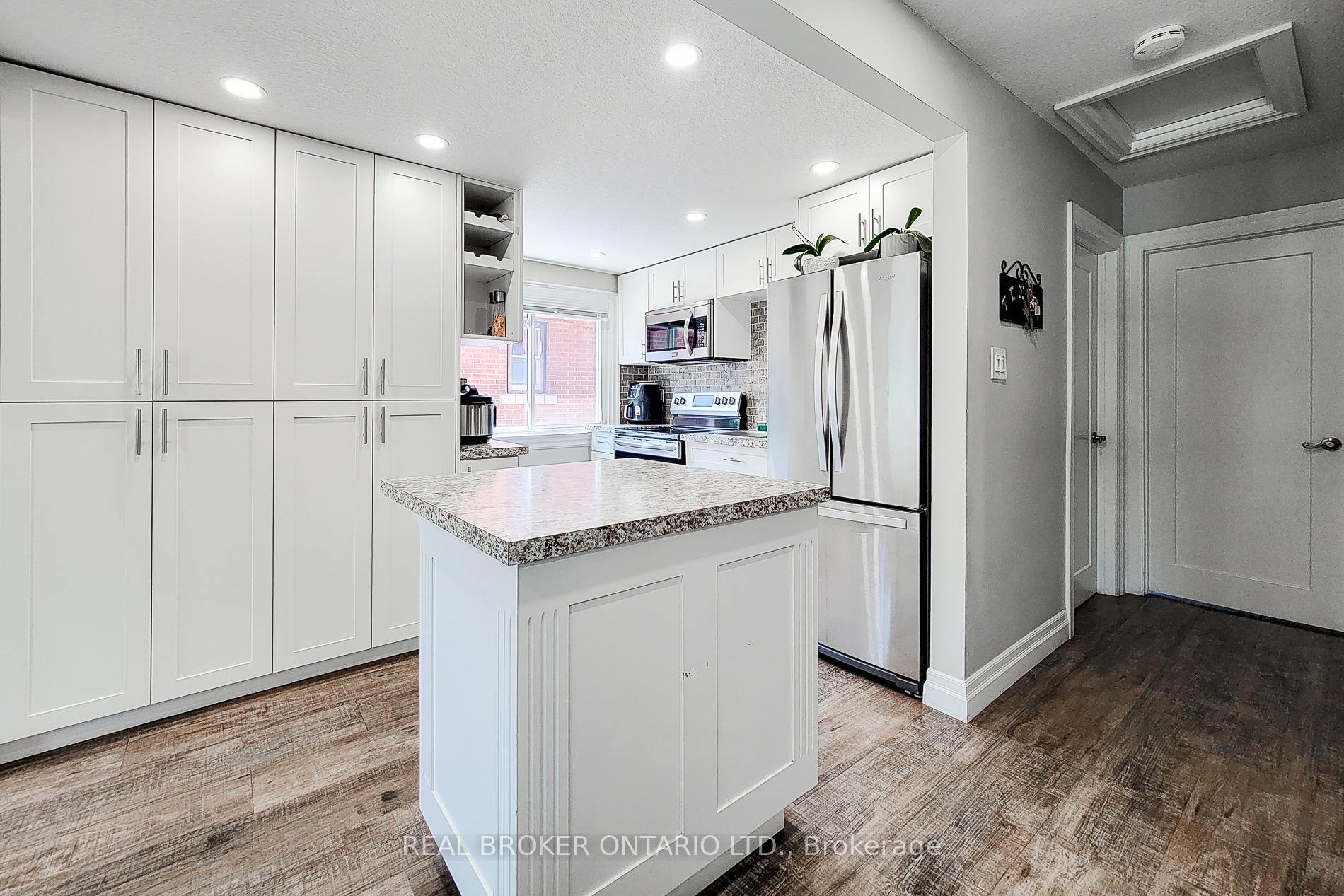 Photo 23 of 191 Paradise Road N, Hamilton, Westdale — HOMEH