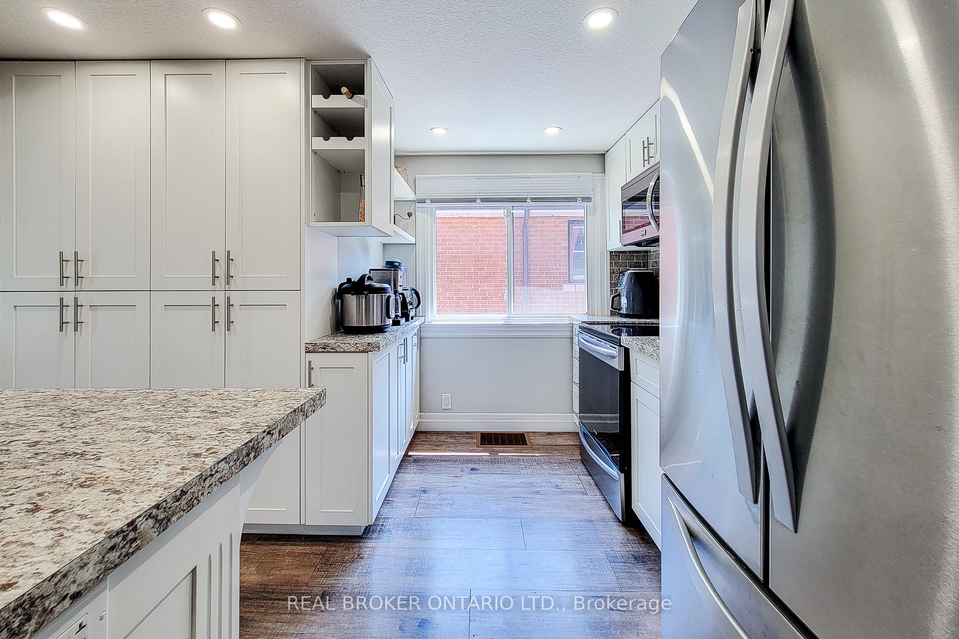 Photo 24 of 191 Paradise Road N, Hamilton, Westdale — HOMEH