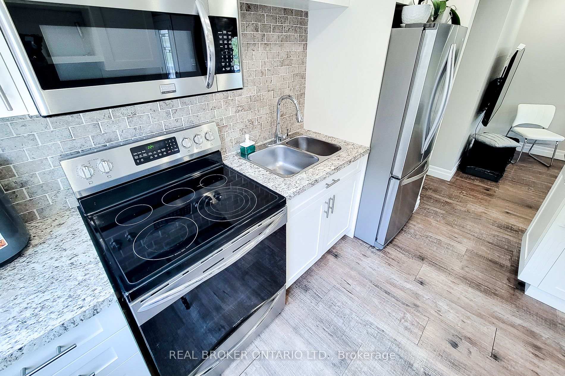Photo 27 of 191 Paradise Road N, Hamilton, Westdale — HOMEH