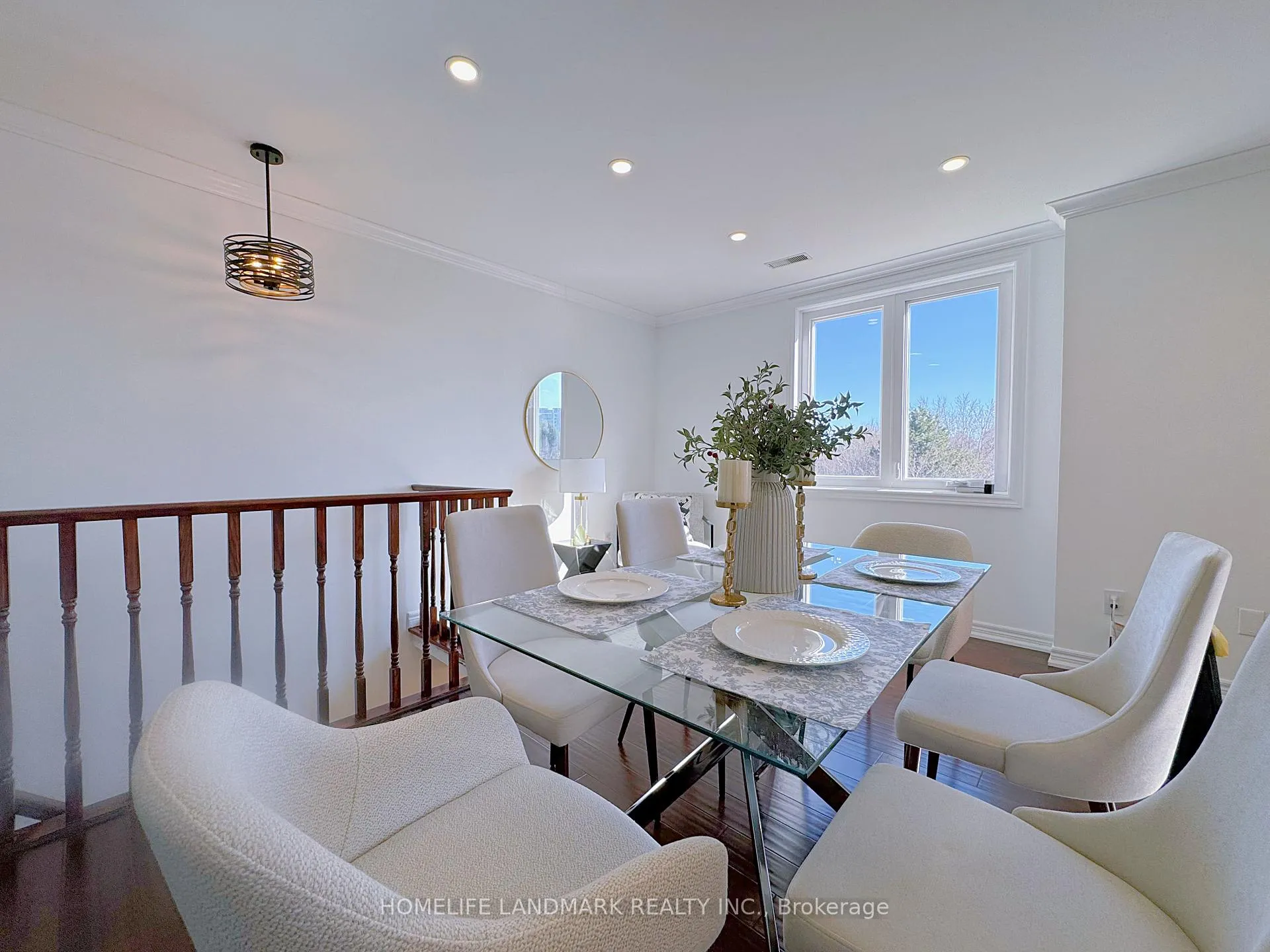 Photo 3 of Unit 614, 75 Weldrick Road E, Richmond Hill, Observatory — HOMEH