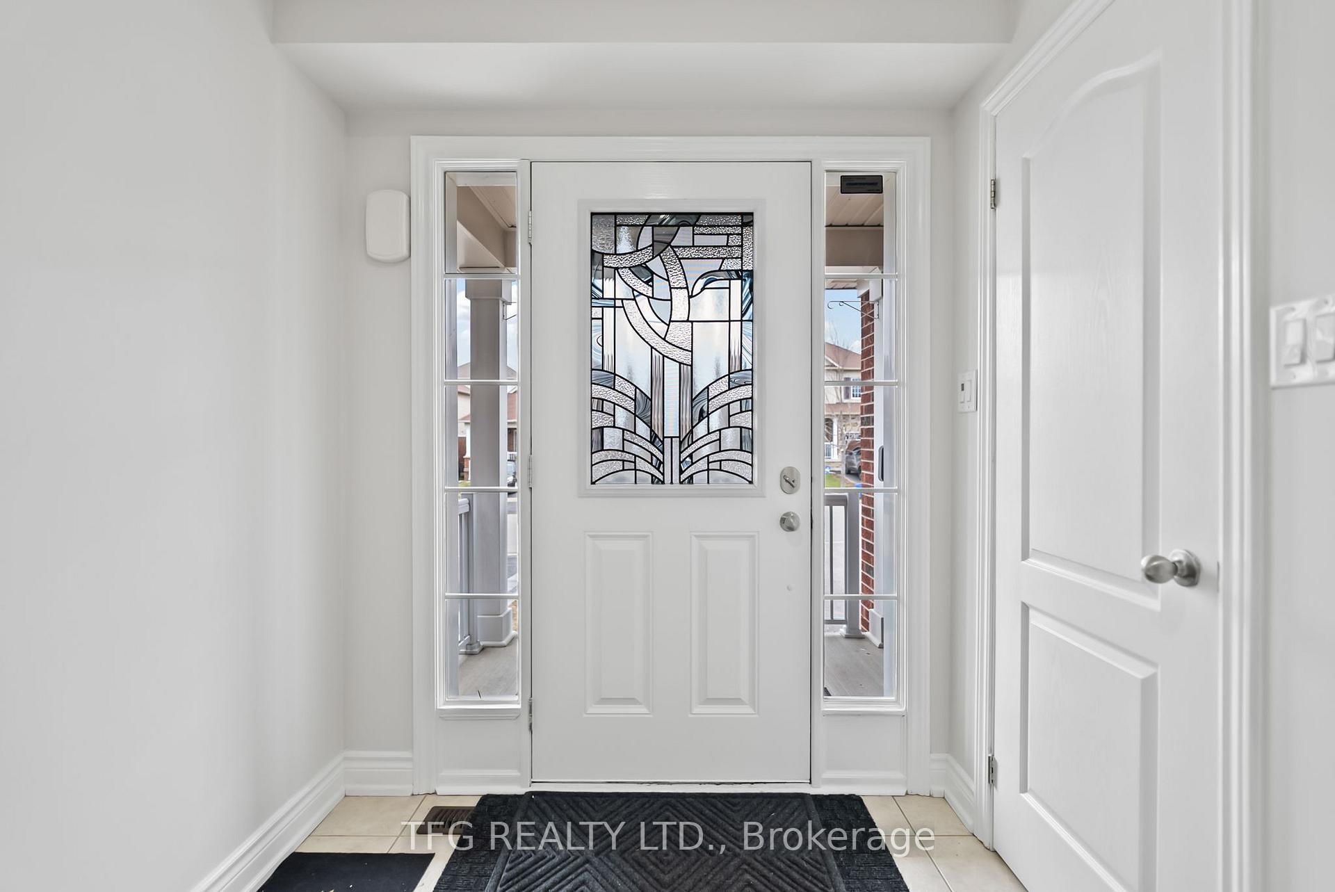 Photo 2 of 141 Worden Drive, Clarington, Courtice — HOMEH