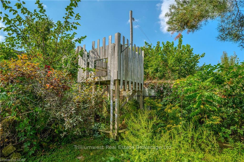 Photo 26 of 285 Paisley Road, Guelph, Junction/Onward Willow — HOMEH