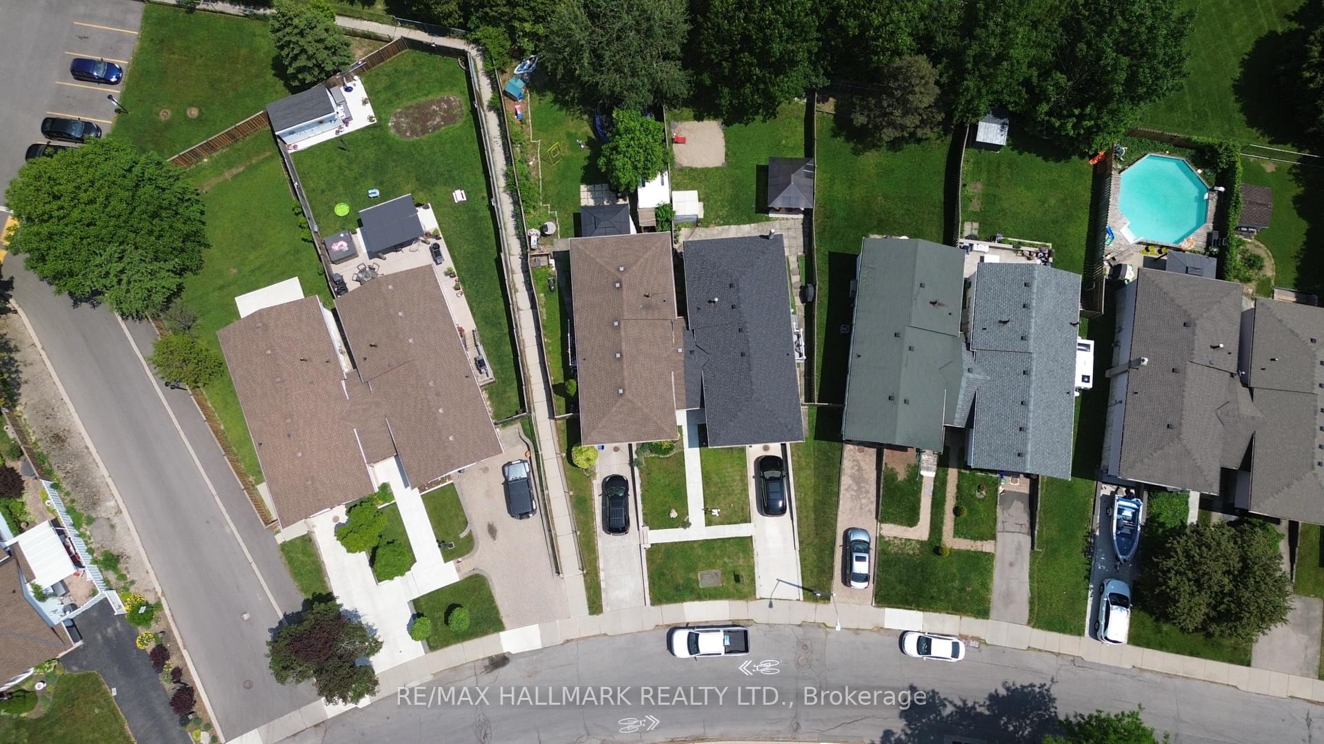 Photo 7 of 187 Wendover Drive, Hamilton, Fessenden — HOMEH
