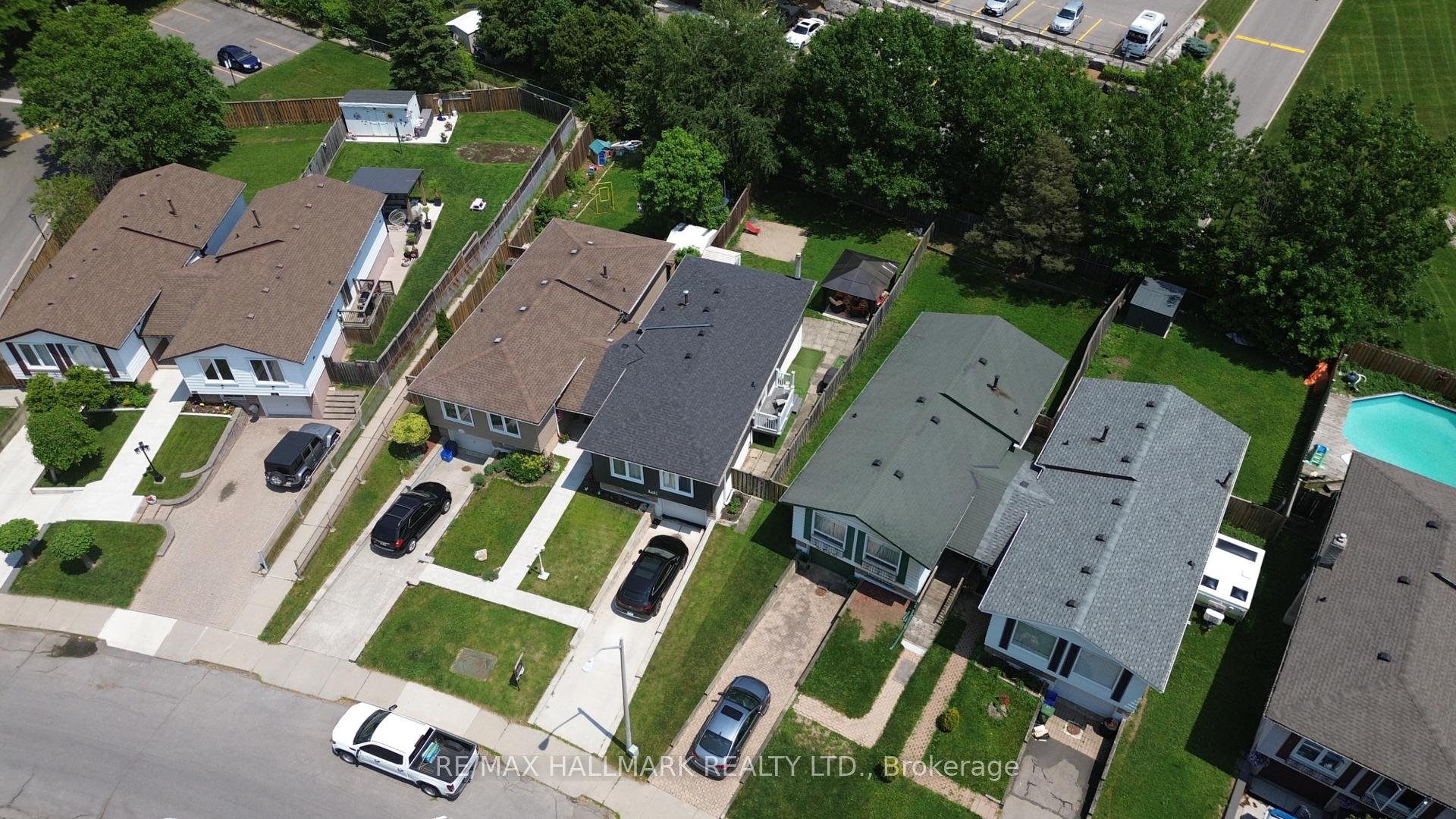 Photo 11 of 187 Wendover Drive, Hamilton, Fessenden — HOMEH