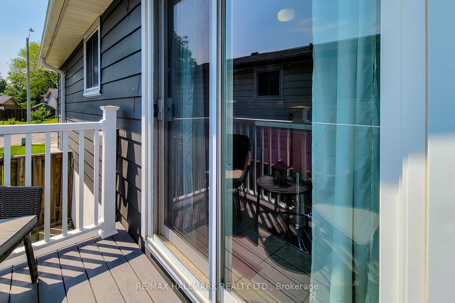 Photo 46 of 187 Wendover Drive, Hamilton, Fessenden — HOMEH