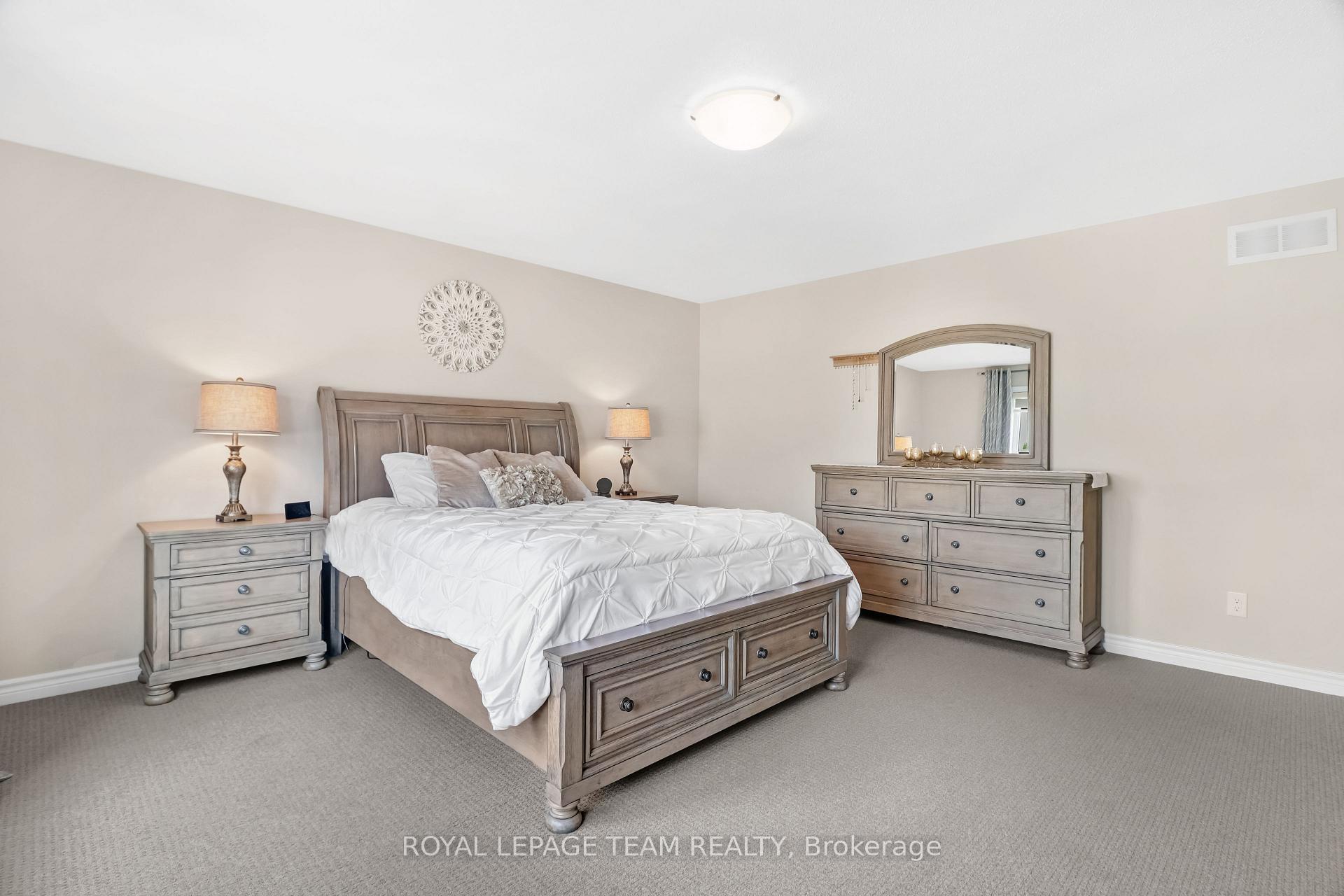 Photo 19 of 3519 Woodroffe Avenue, Ottawa, Barrhaven - Strandherd — HOMEH