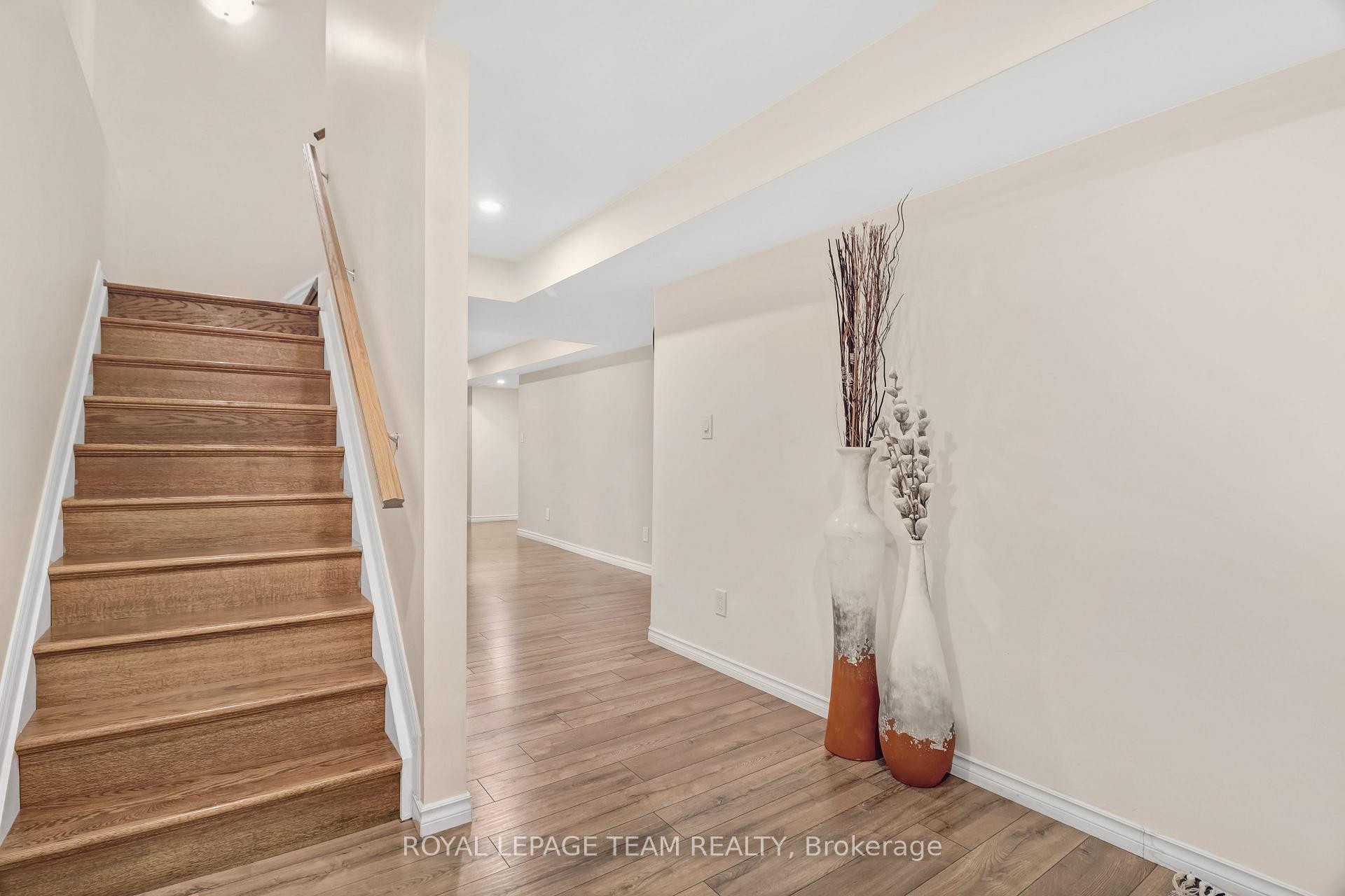 Photo 29 of 3519 Woodroffe Avenue, Ottawa, Barrhaven - Strandherd — HOMEH