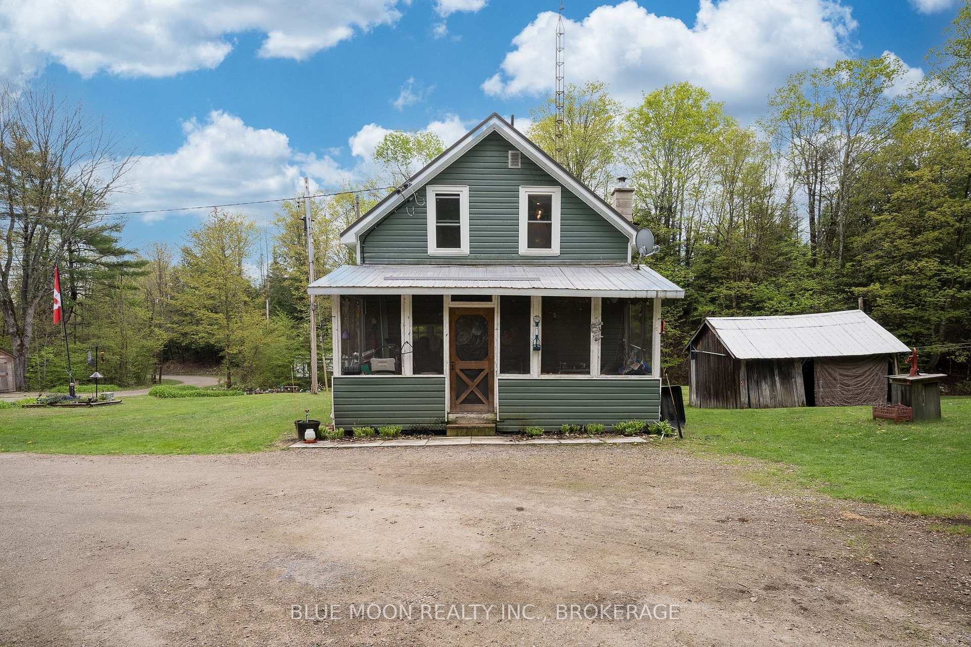 Photo 3 of 1108 South Road, Frontenac, Frontenac North — HOMEH