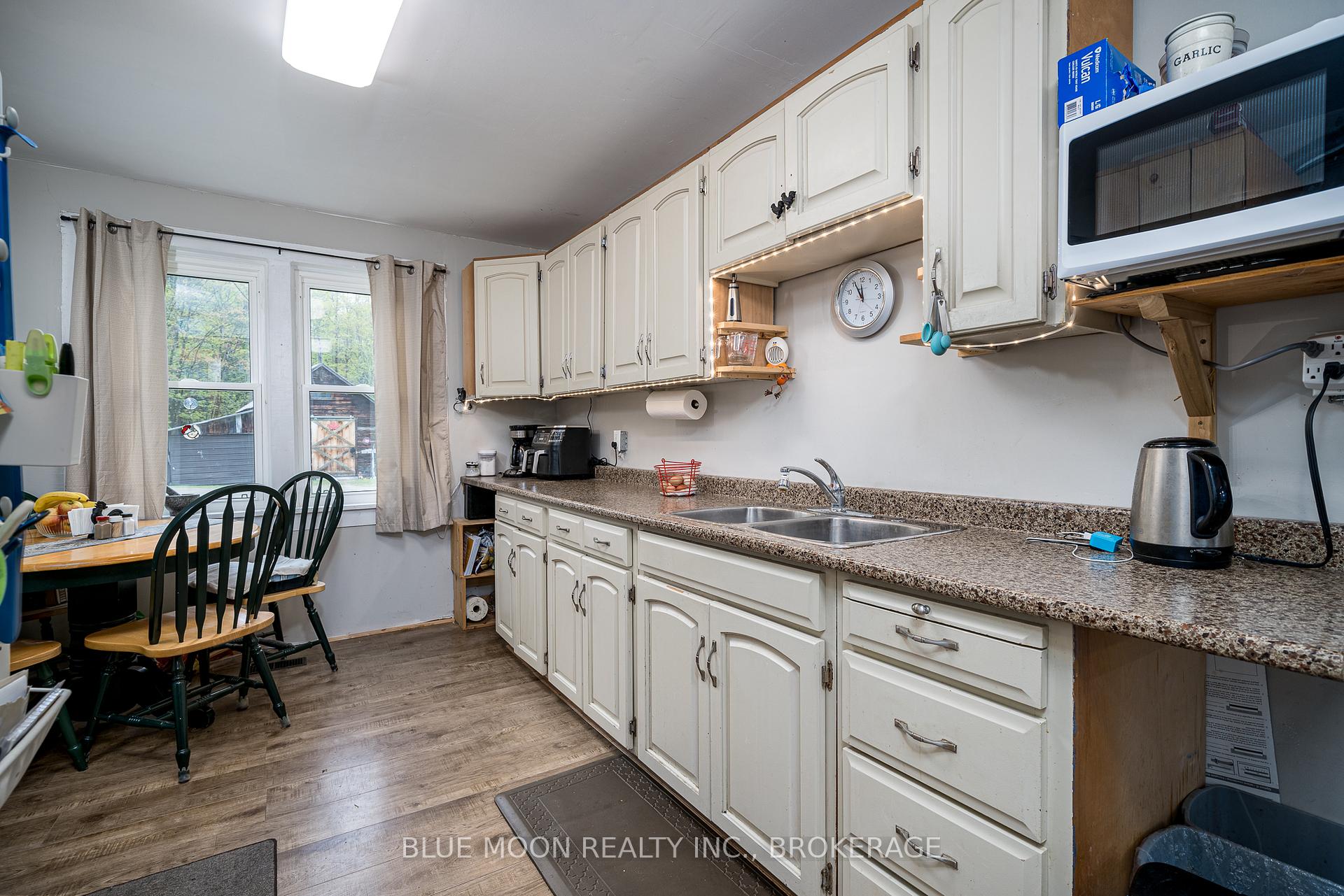 Photo 9 of 1108 South Road, Frontenac, Frontenac North — HOMEH