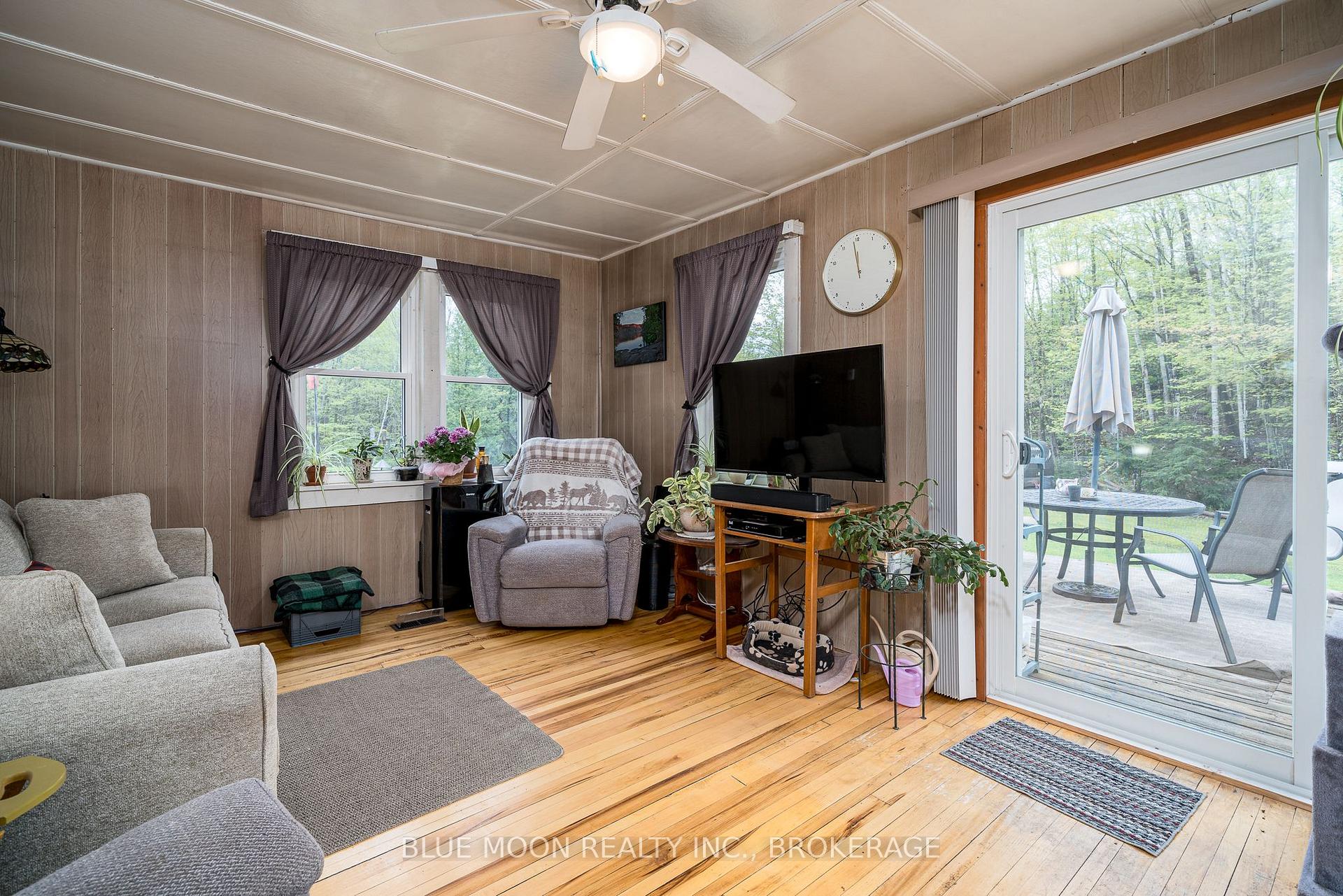 Photo 12 of 1108 South Road, Frontenac, Frontenac North — HOMEH